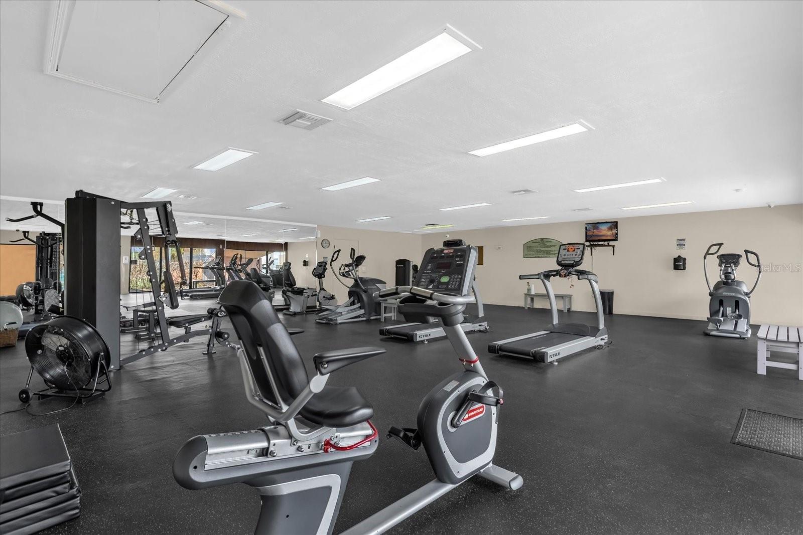 CLUB VILLAS AT WIMBLEDON PARK PH 02 - Residential