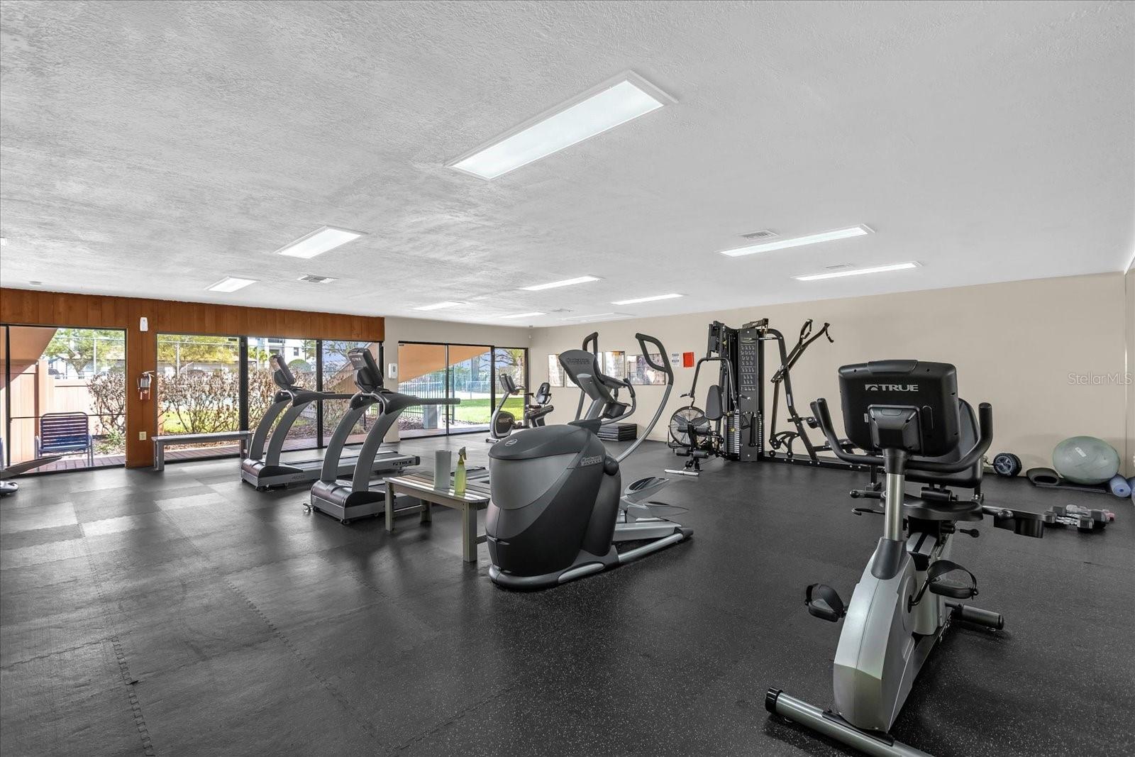 CLUB VILLAS AT WIMBLEDON PARK PH 02 - Residential