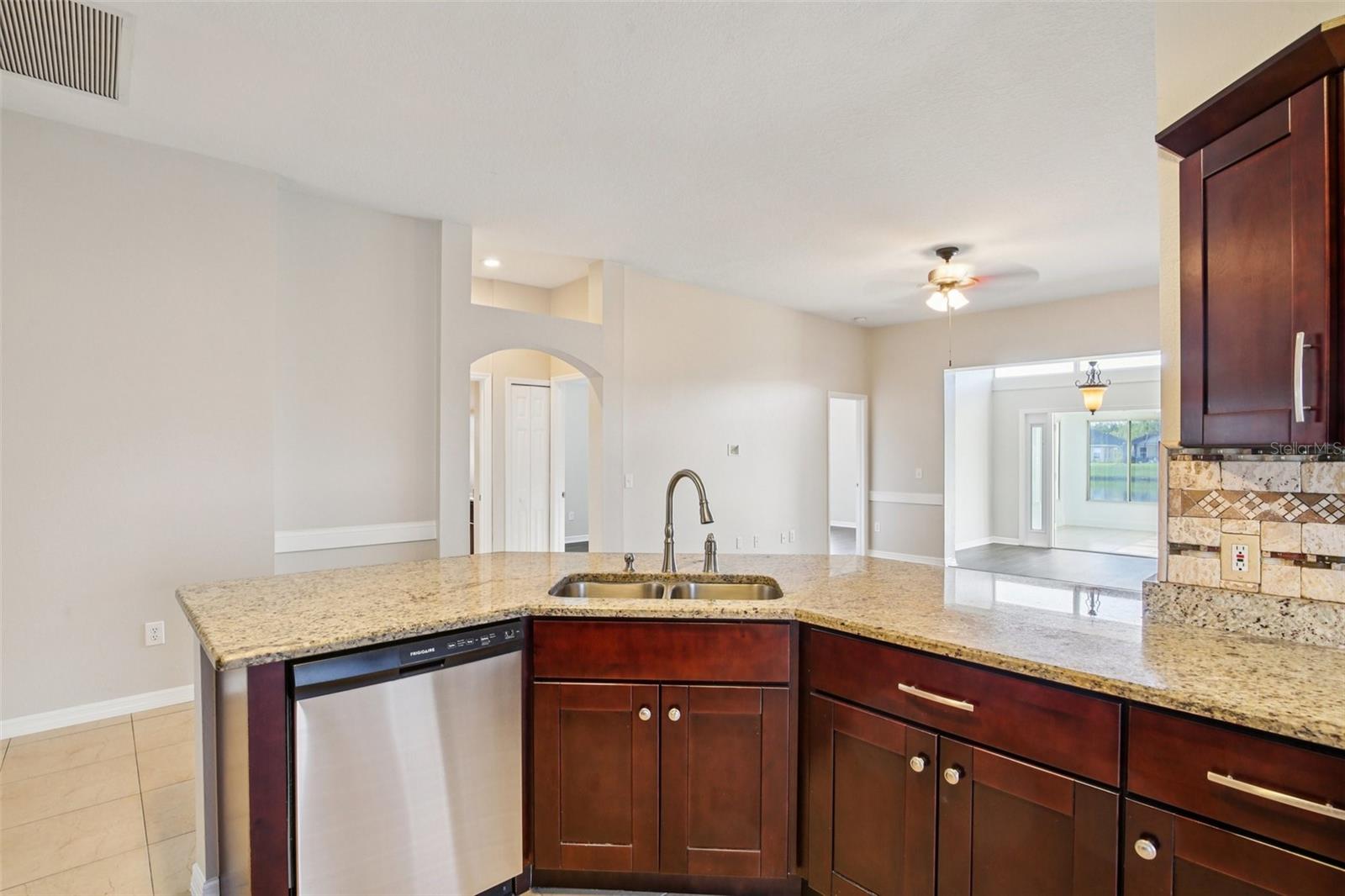 VILLAROSA PH 1B2 - Residential