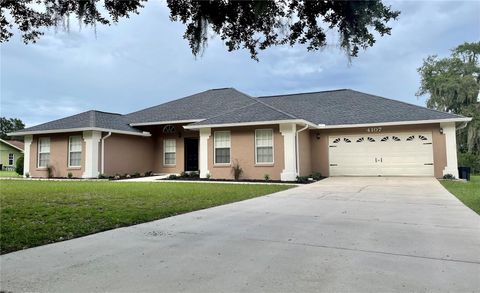 A home in LAKELAND