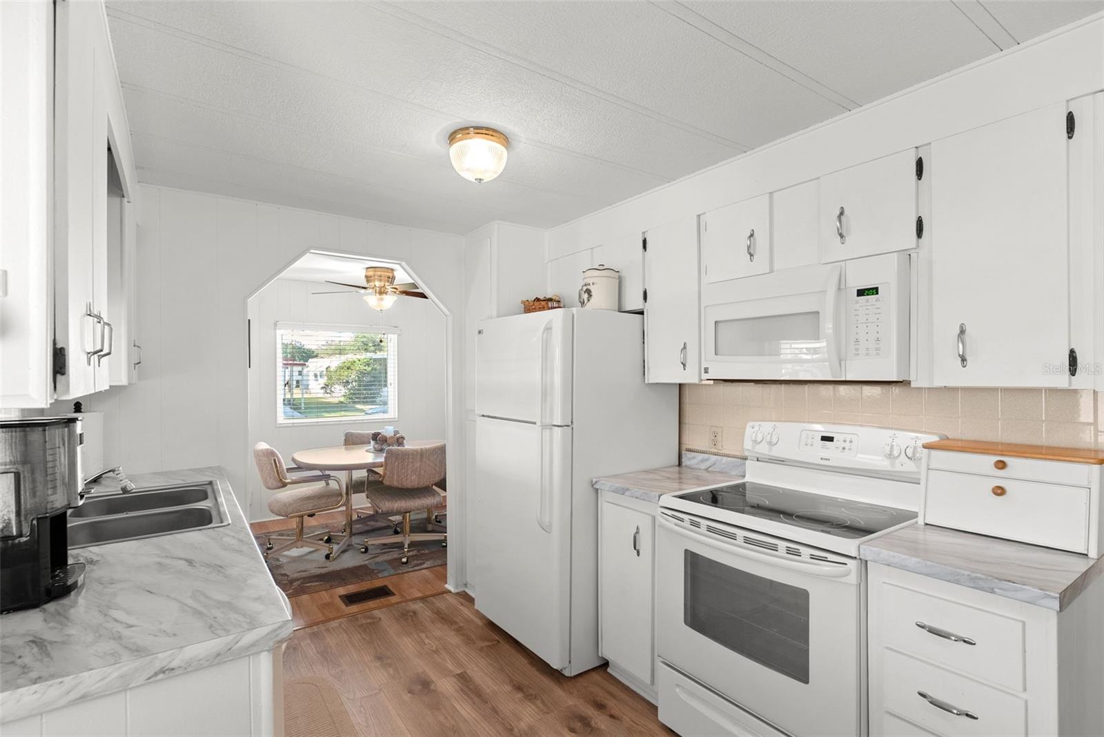 CITRUS WOODS ESTATES - Residential