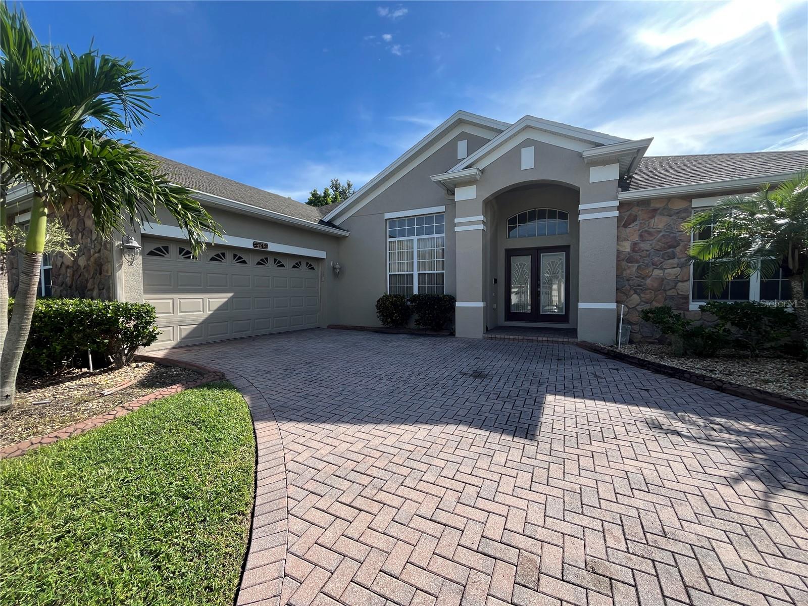2 Car Garage, Screened-In Patio, Fenced In Yard, Master Bath – Separate Shower/Tub, Living & Dining Rooms, Eat In Kitchen, Hardwood Flooring, Tile Flooring, Ceiling Fans In Many Rooms, Convenient To 429, Fridge Included, Stainless Steel Appliances Included, Blinds Included. The deposit amount is based upon the application results. Pets: OK (Dangerous Pets are not permitted, Pit Bulls, etc.) Priced $2,750.00 for the first 4 months, $2,850.00 for the remaining 8 months (Average: $2,817.00/mo). AVAILABLE: NOW