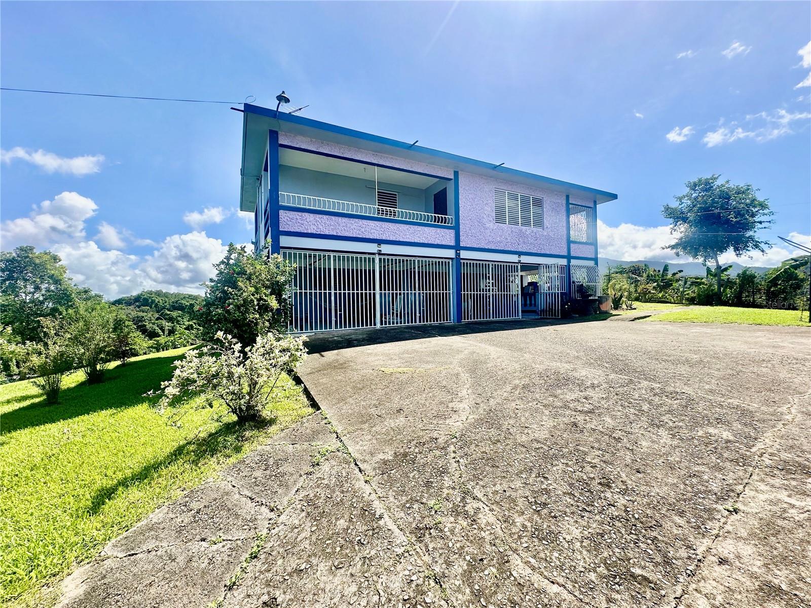 BARRIO CAROLA - Residential