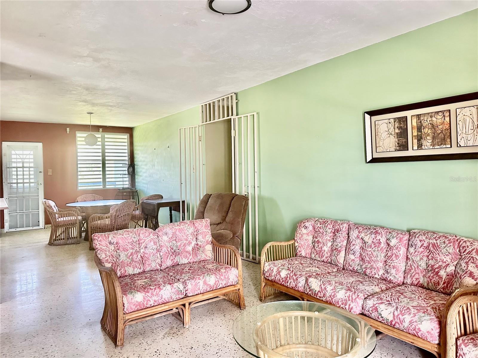 BARRIO CAROLA - Residential