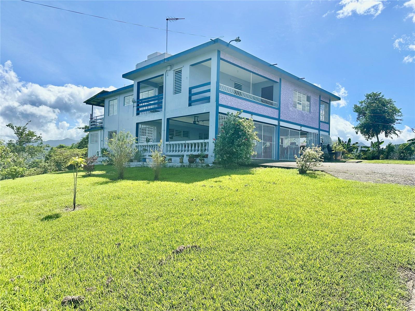 BARRIO CAROLA - Residential