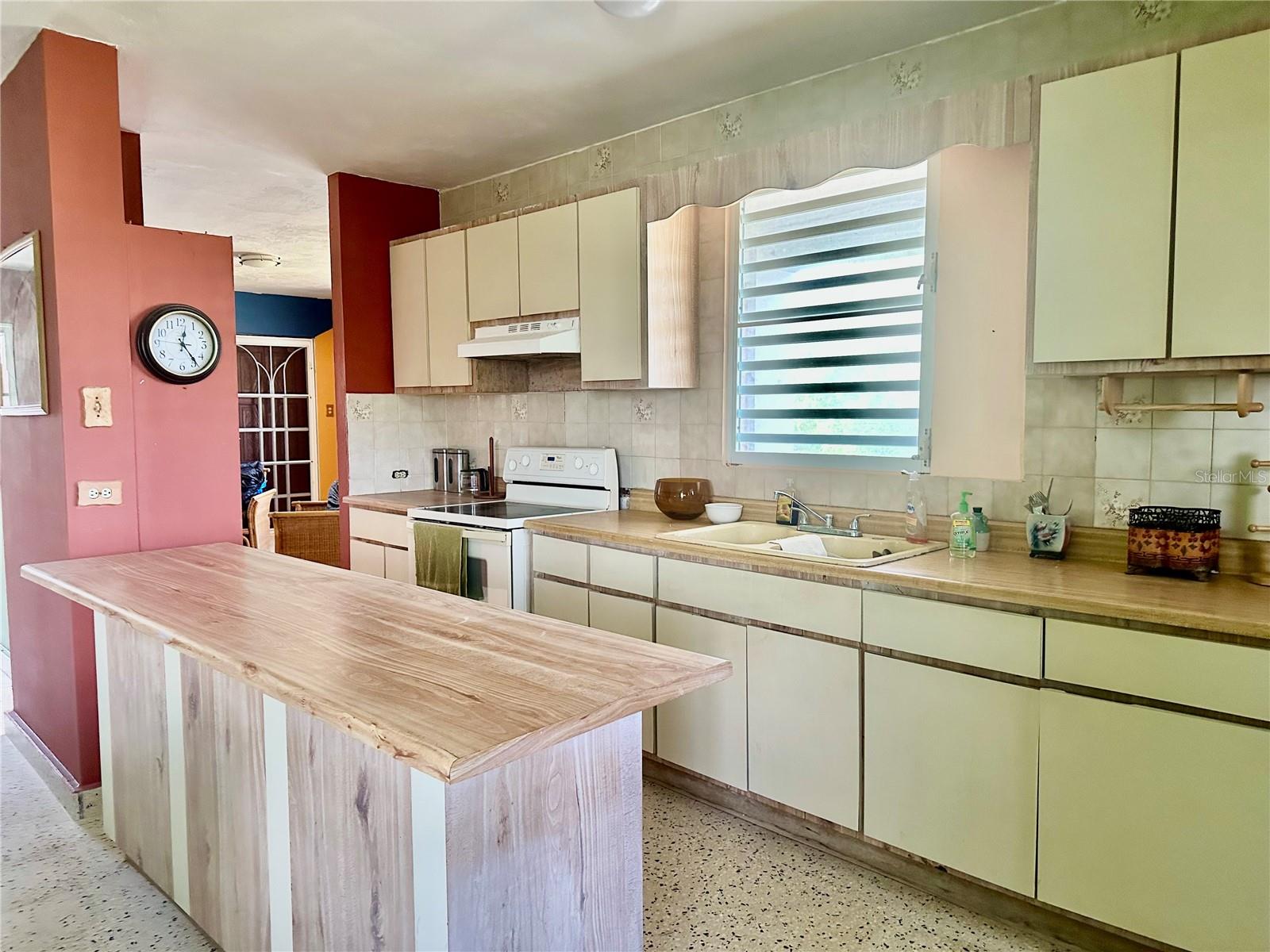 BARRIO CAROLA - Residential