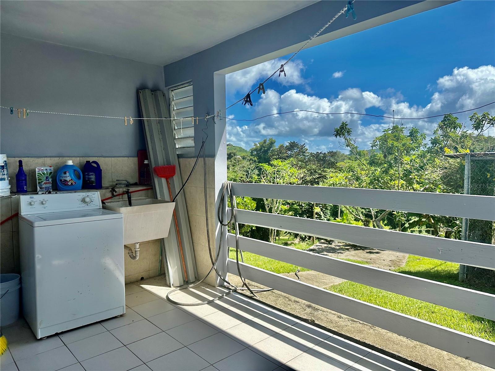 BARRIO CAROLA - Residential