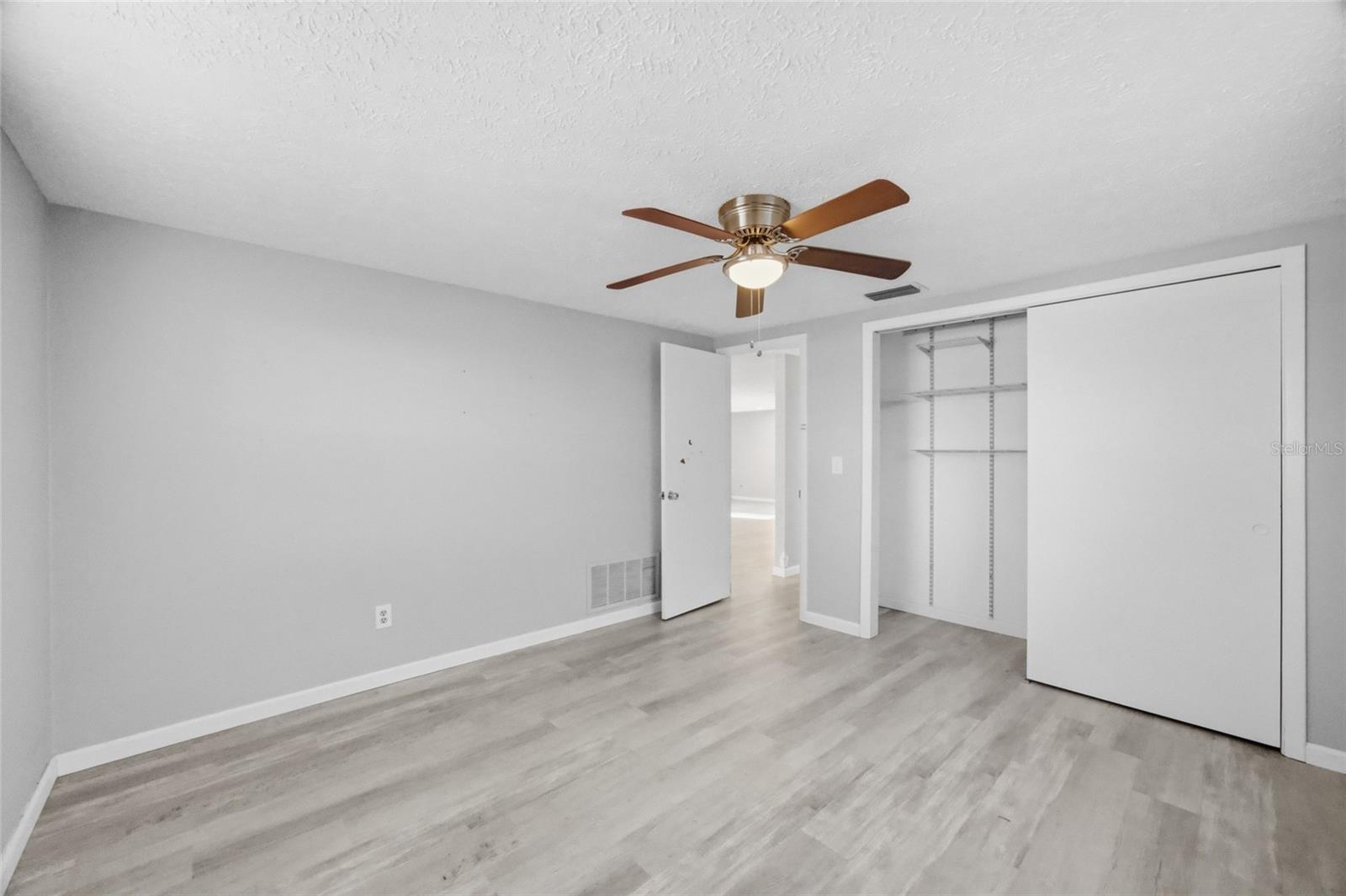 FLOR-A-MAR - Residential