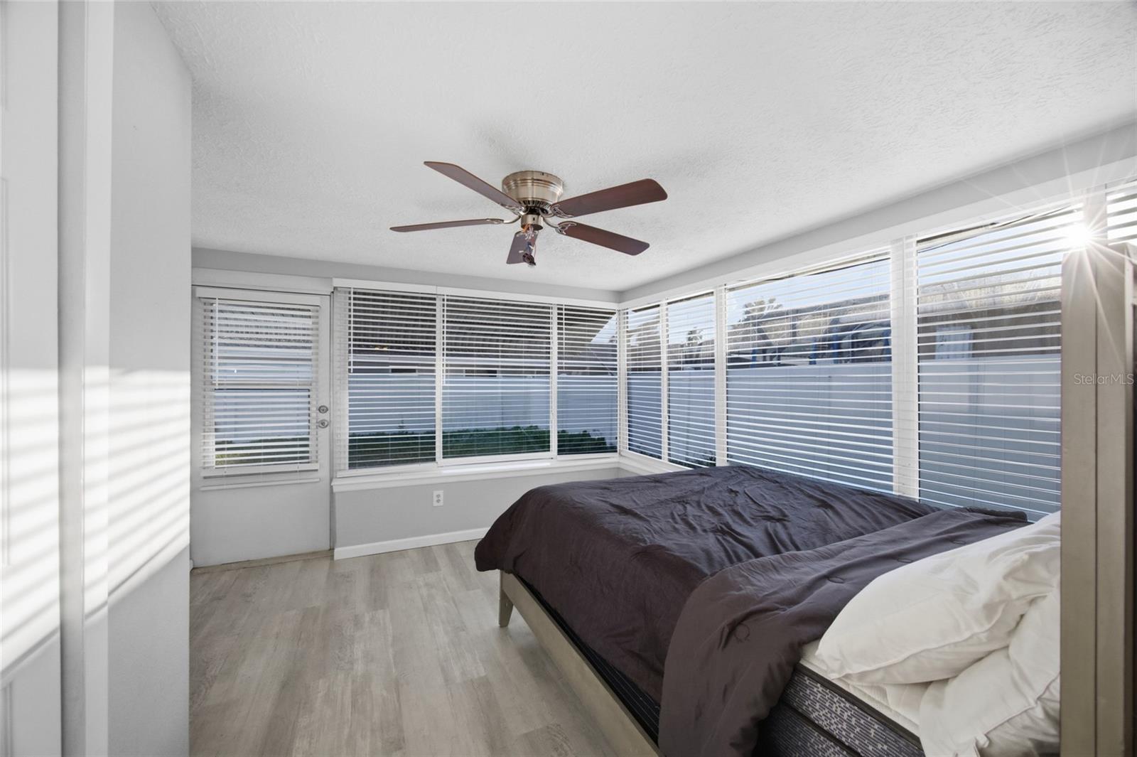 FLOR-A-MAR - Residential