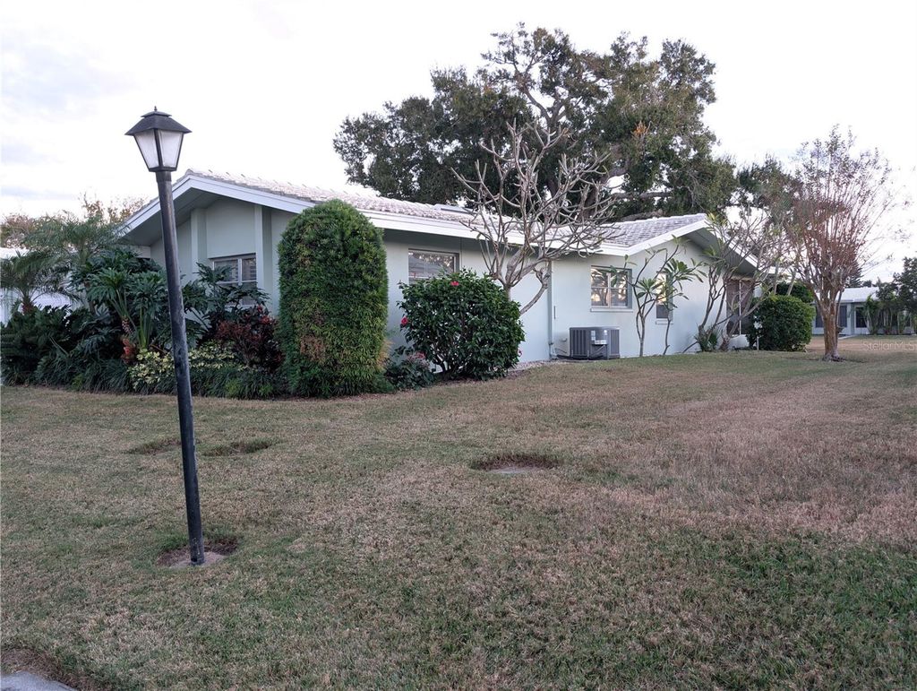 Photo of 3328 Dartmouth Lane #1012, Sarasota, FL 34239 (MLS # A4645648)