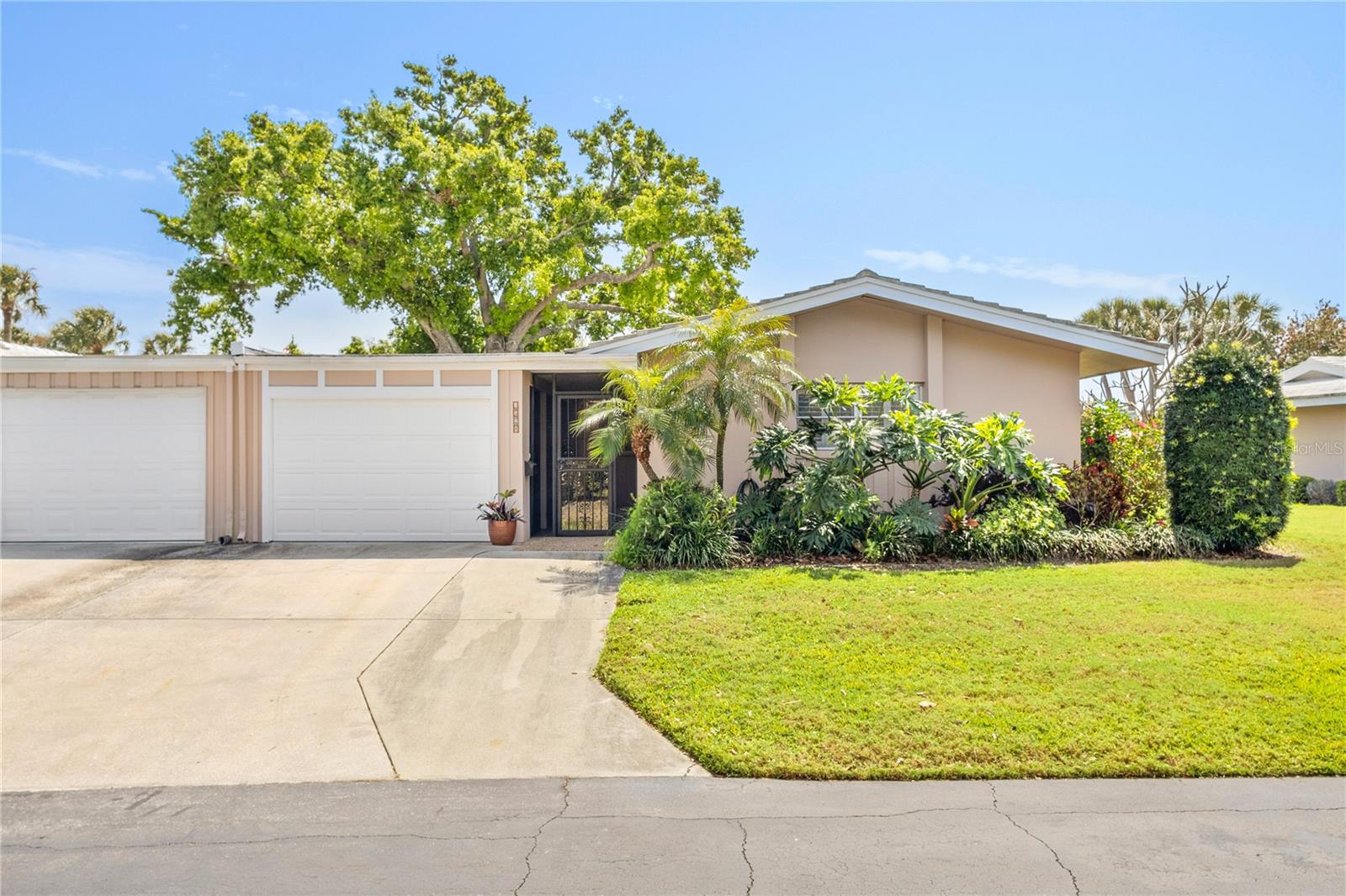 3328 DARTMOUTH LANE 1012