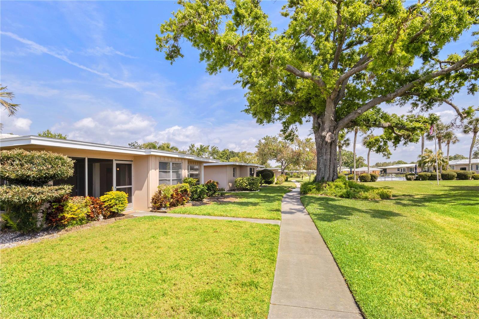 SOUTH GATE VILLAGE GREEN 10 - Residential