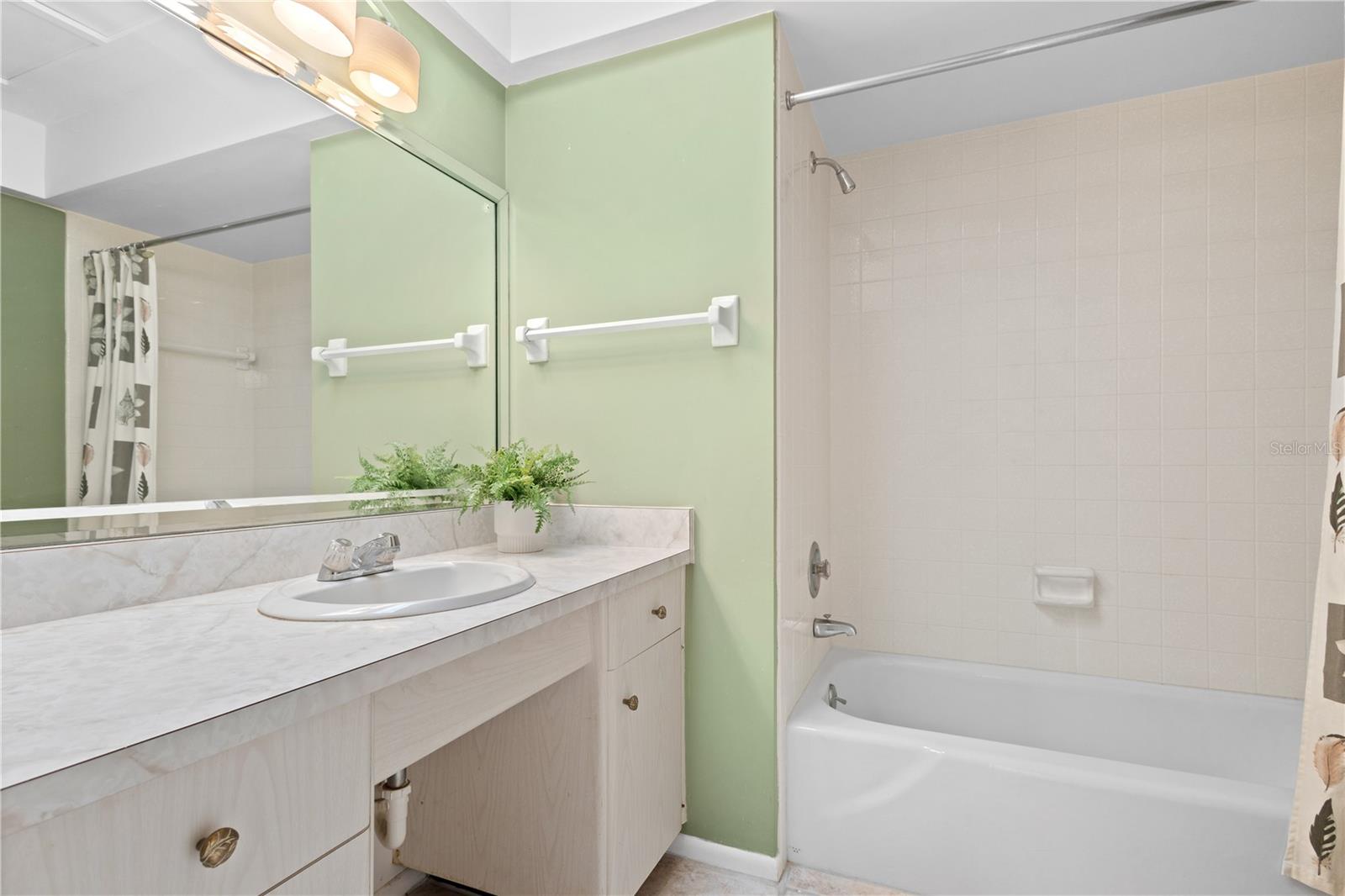 SOUTH GATE VILLAGE GREEN 10 - Residential