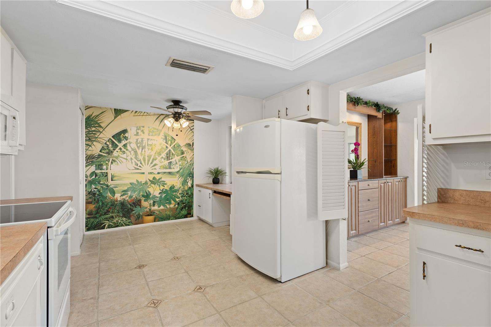 SOUTH GATE VILLAGE GREEN 10 - Residential