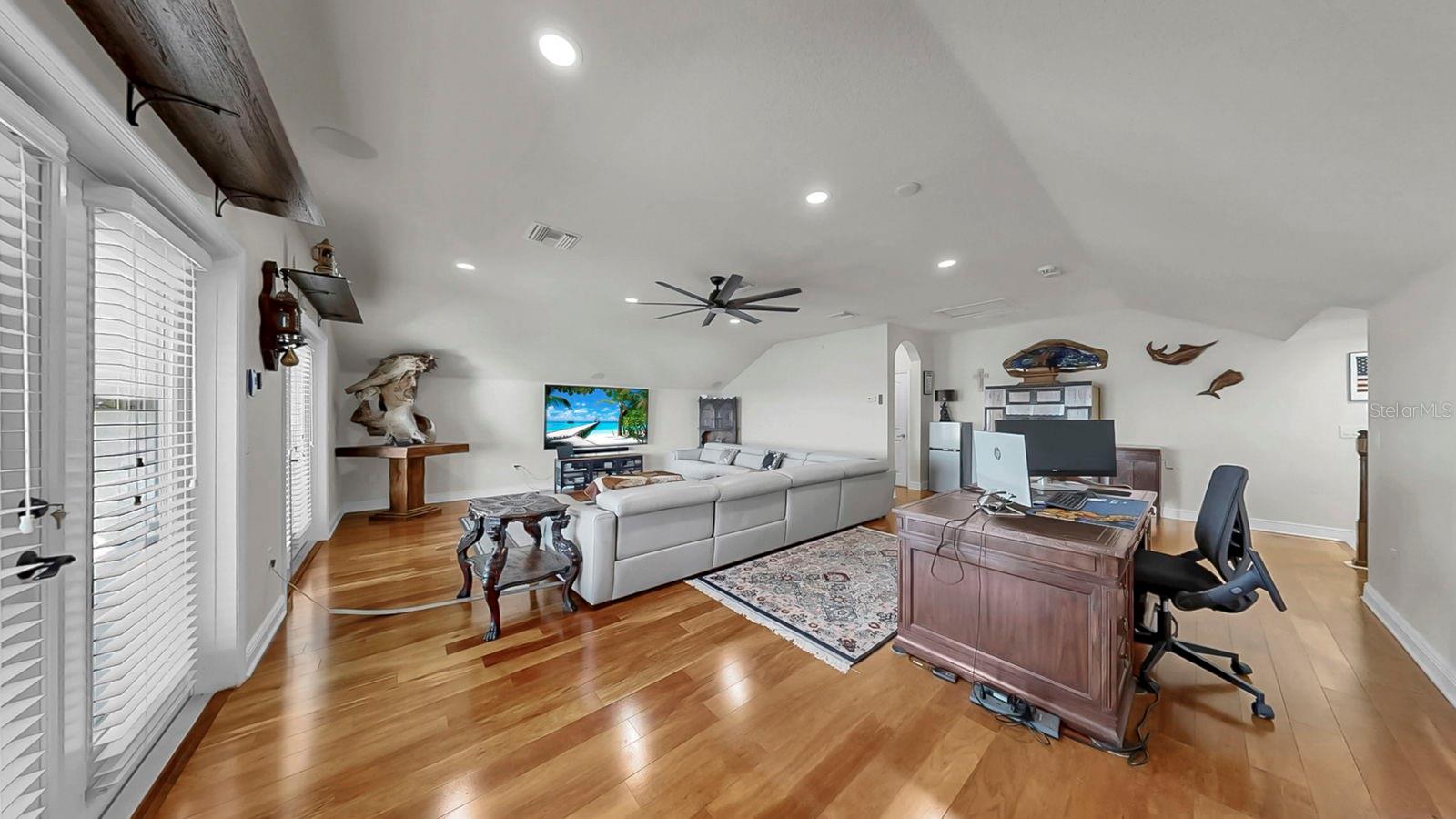 LUCAYA LAKE CLUB PH 1A - Residential