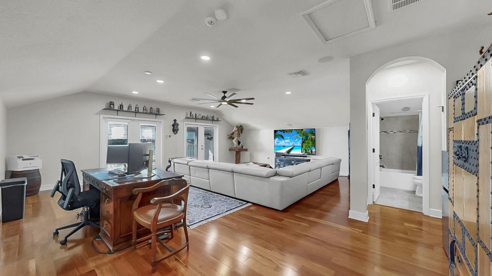 LUCAYA LAKE CLUB PH 1A - Residential