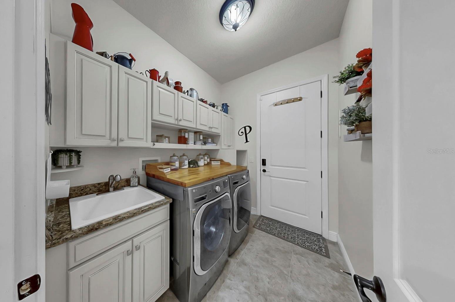 LUCAYA LAKE CLUB PH 1A - Residential