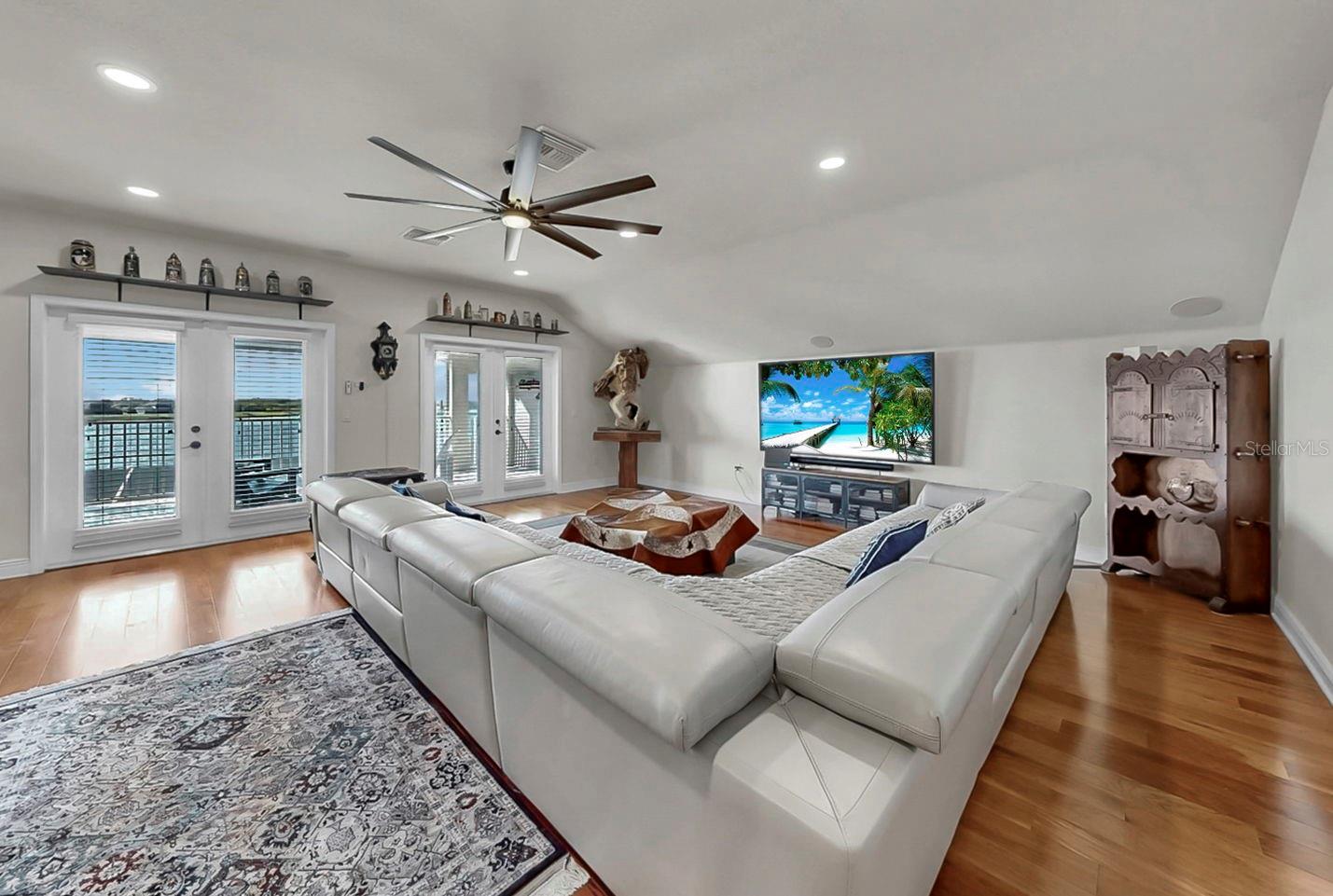 LUCAYA LAKE CLUB PH 1A - Residential