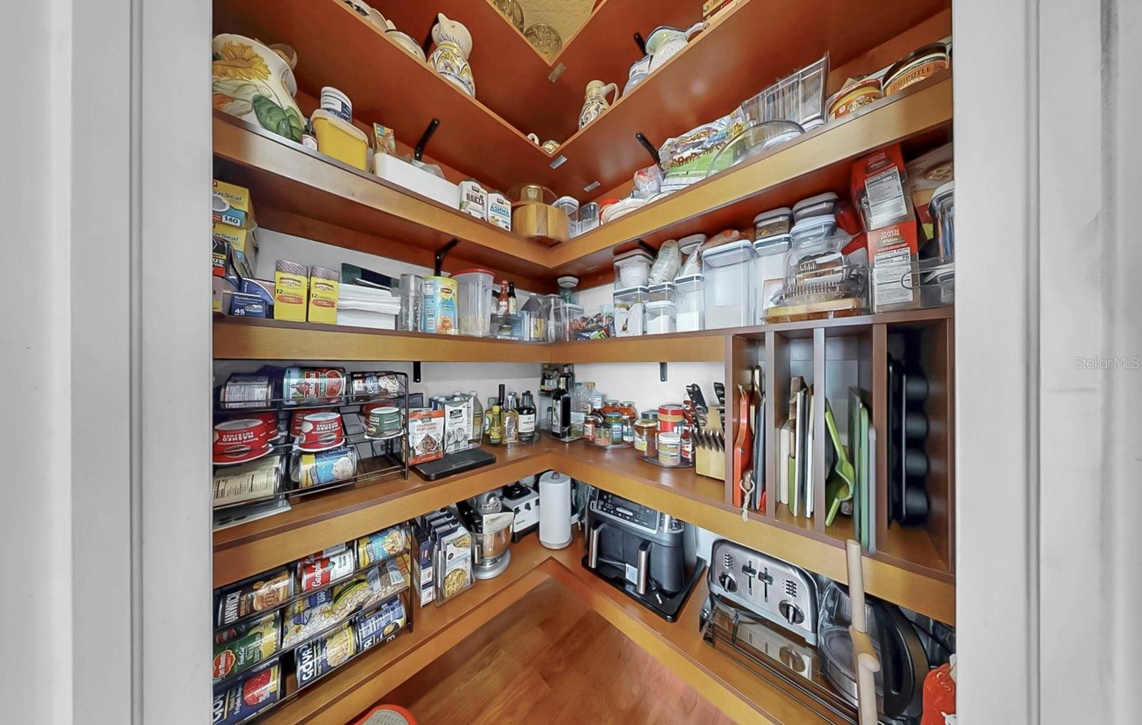 LUCAYA LAKE CLUB PH 1A - Residential