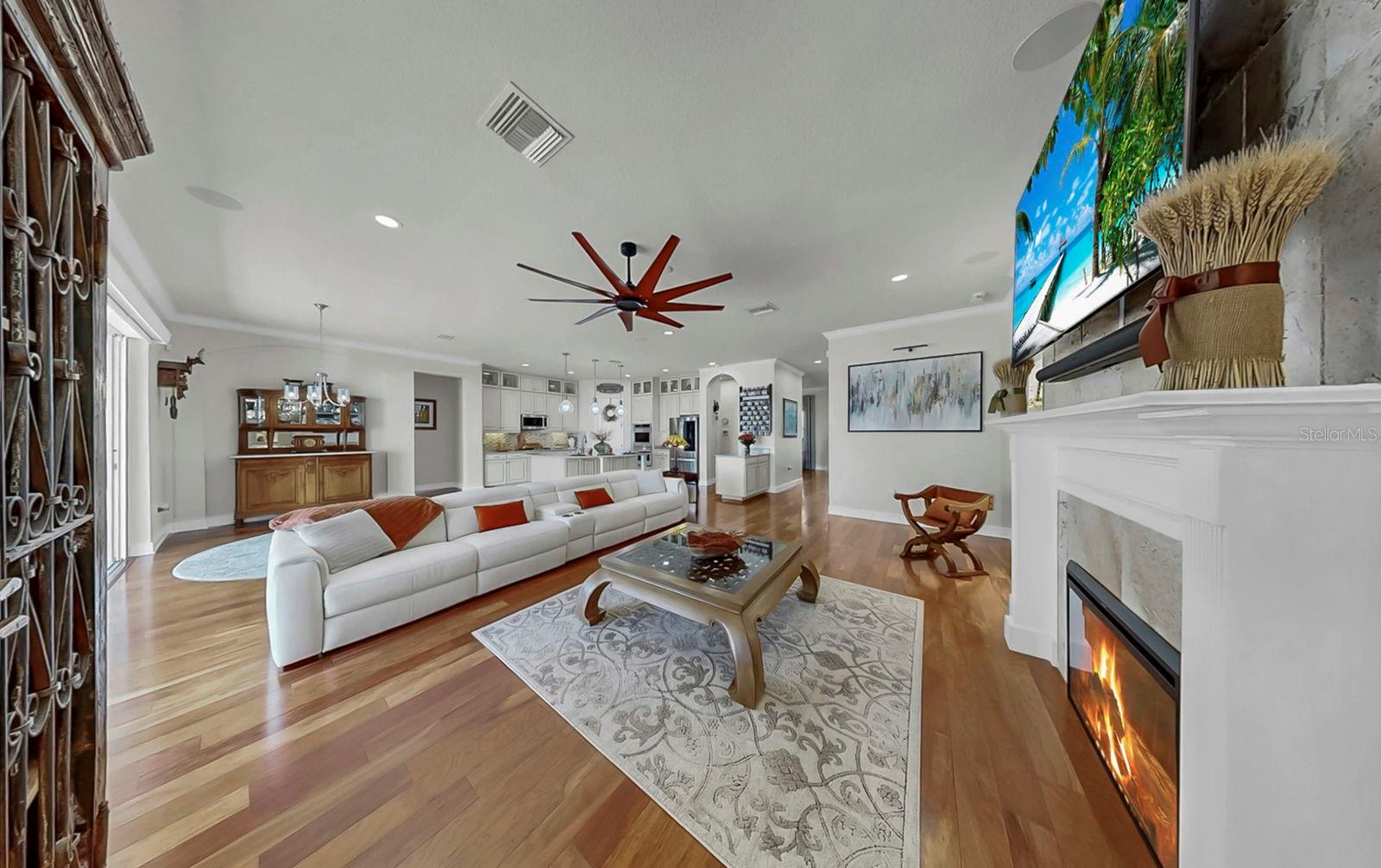 LUCAYA LAKE CLUB PH 1A - Residential