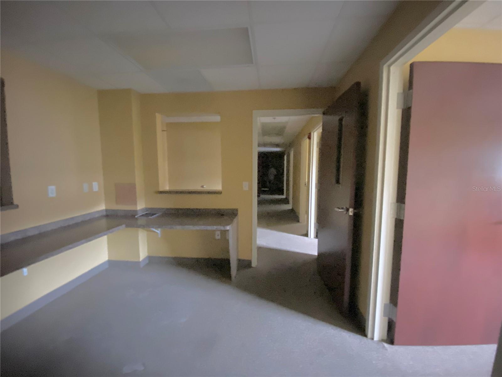 VILLAGES OF SUMTER - Commercial Lease