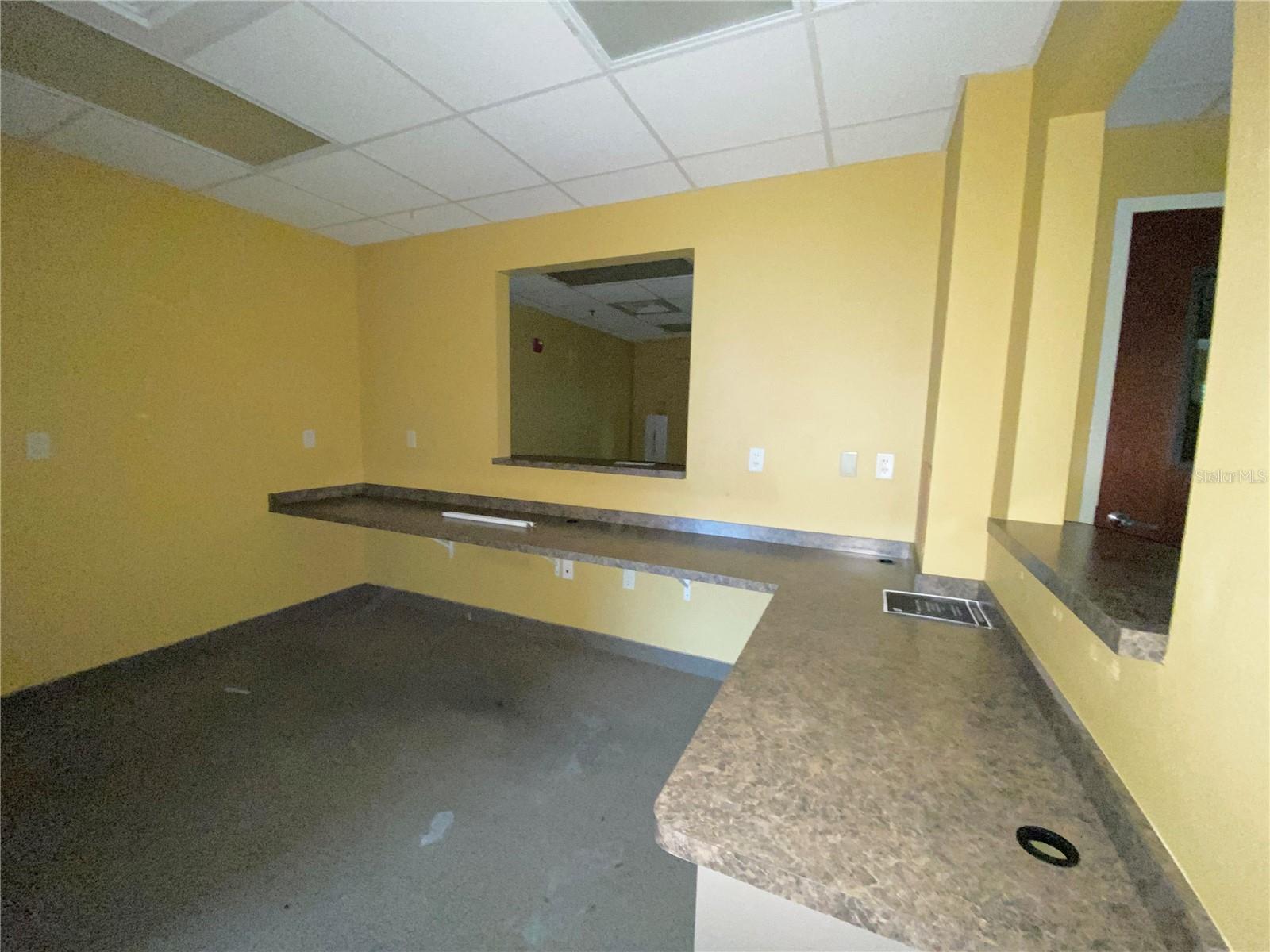 VILLAGES OF SUMTER - Commercial Lease