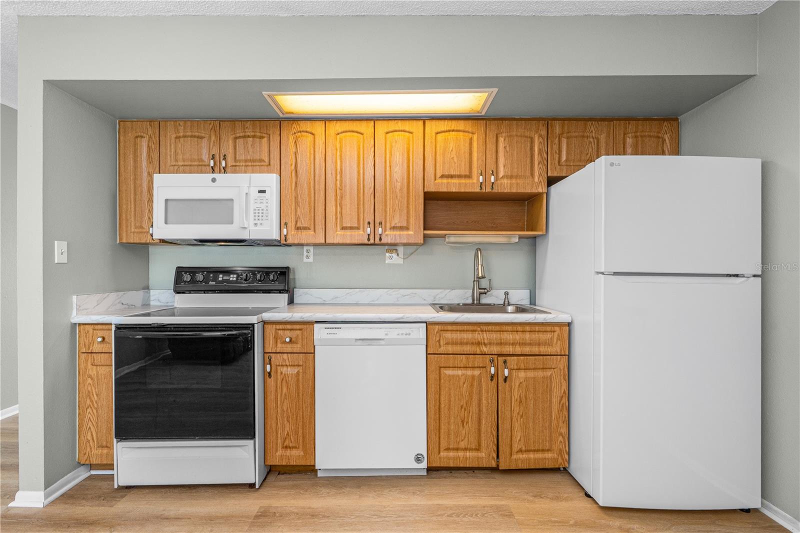 MARINERS COVE CONDO - Residential