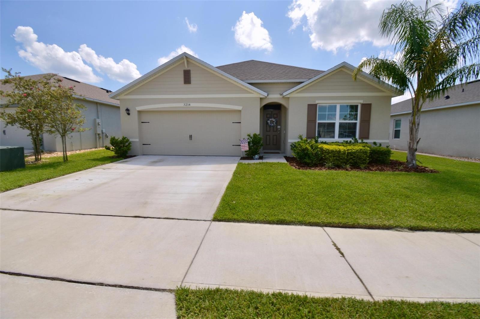Welcome to this 4 bedroom waterfront home in beautiful New Smyrna Beach.
This SMART HOME features granite counter tops and an Elite Screen room with an unobstructed view.
The property is close to shopping and restaurants.
Less than 15 minutes to the ocean.
Great location for easy access to major highways.
Some furniture negotiable.
Private lender is available.
