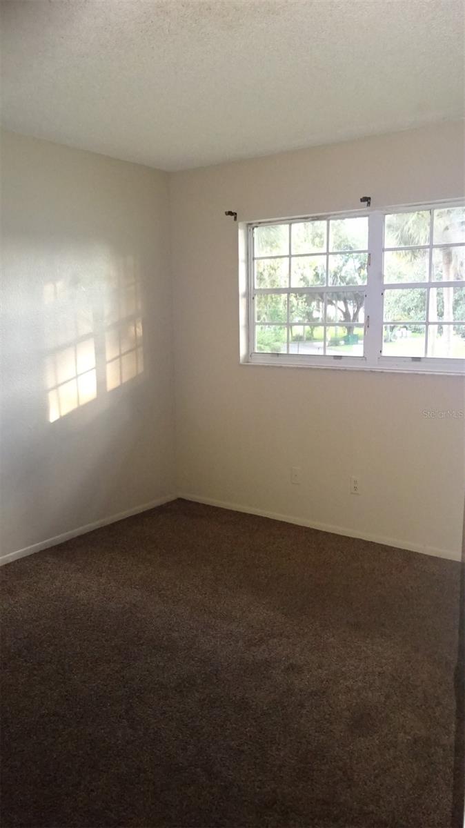 SILVER DOWNS - Residential Lease