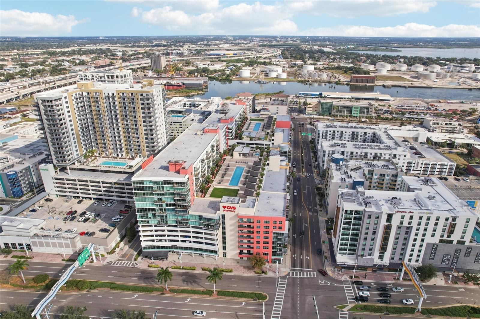 GRAND CENTRAL AT KENNEDY RESID - Residential