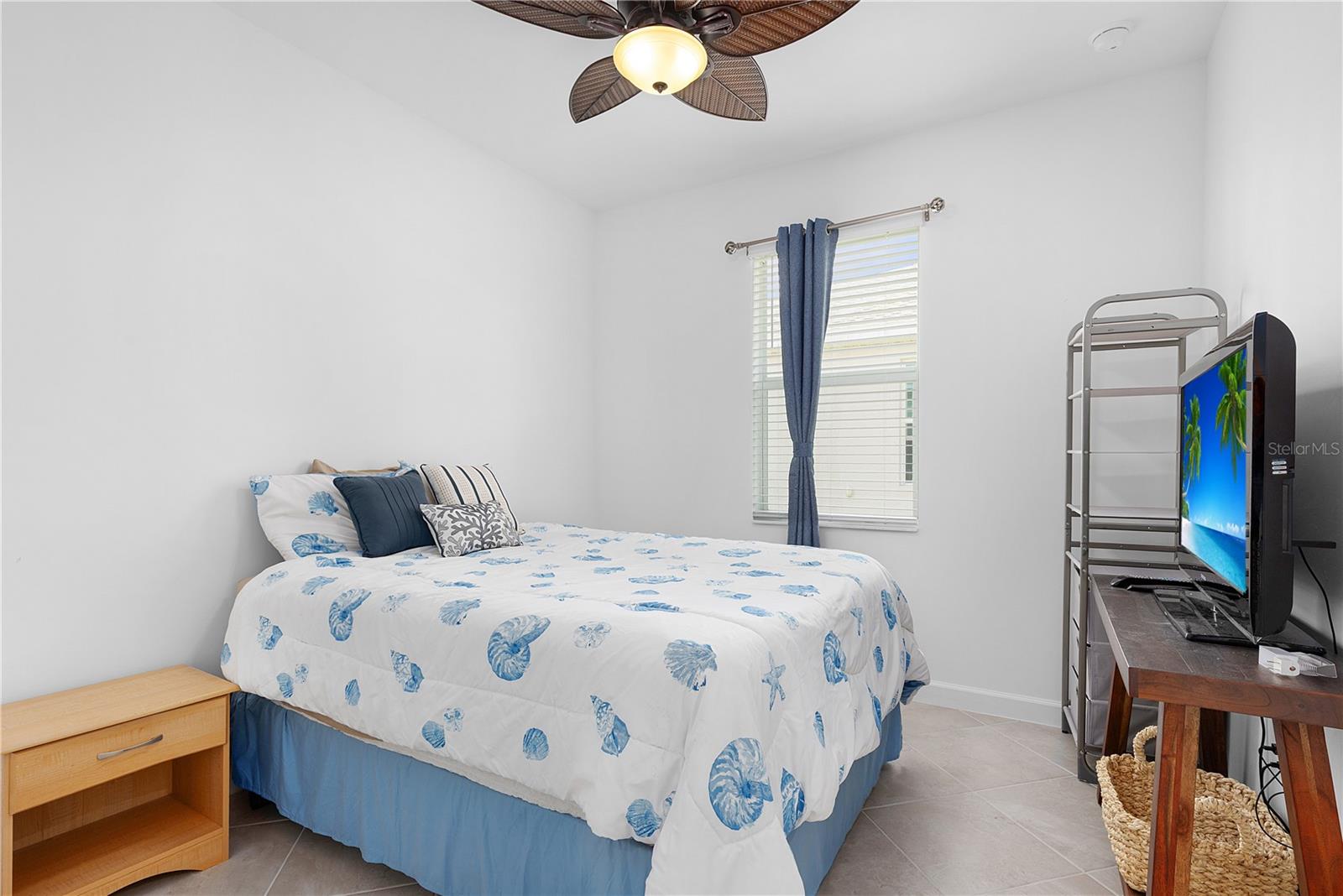 IBIS LNDG - Residential