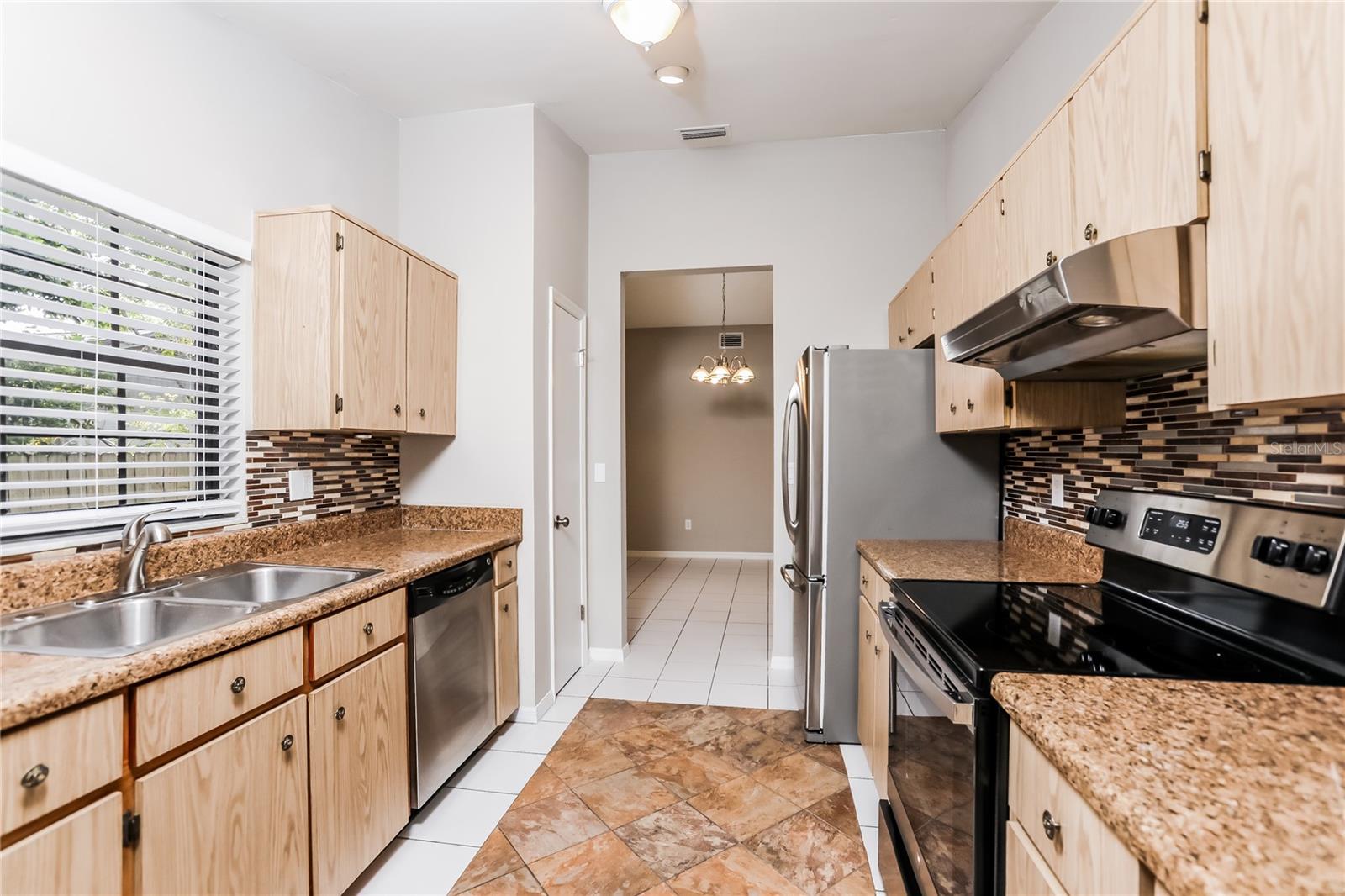 PLANTATION ESTATES UNIT 22 - Residential Lease