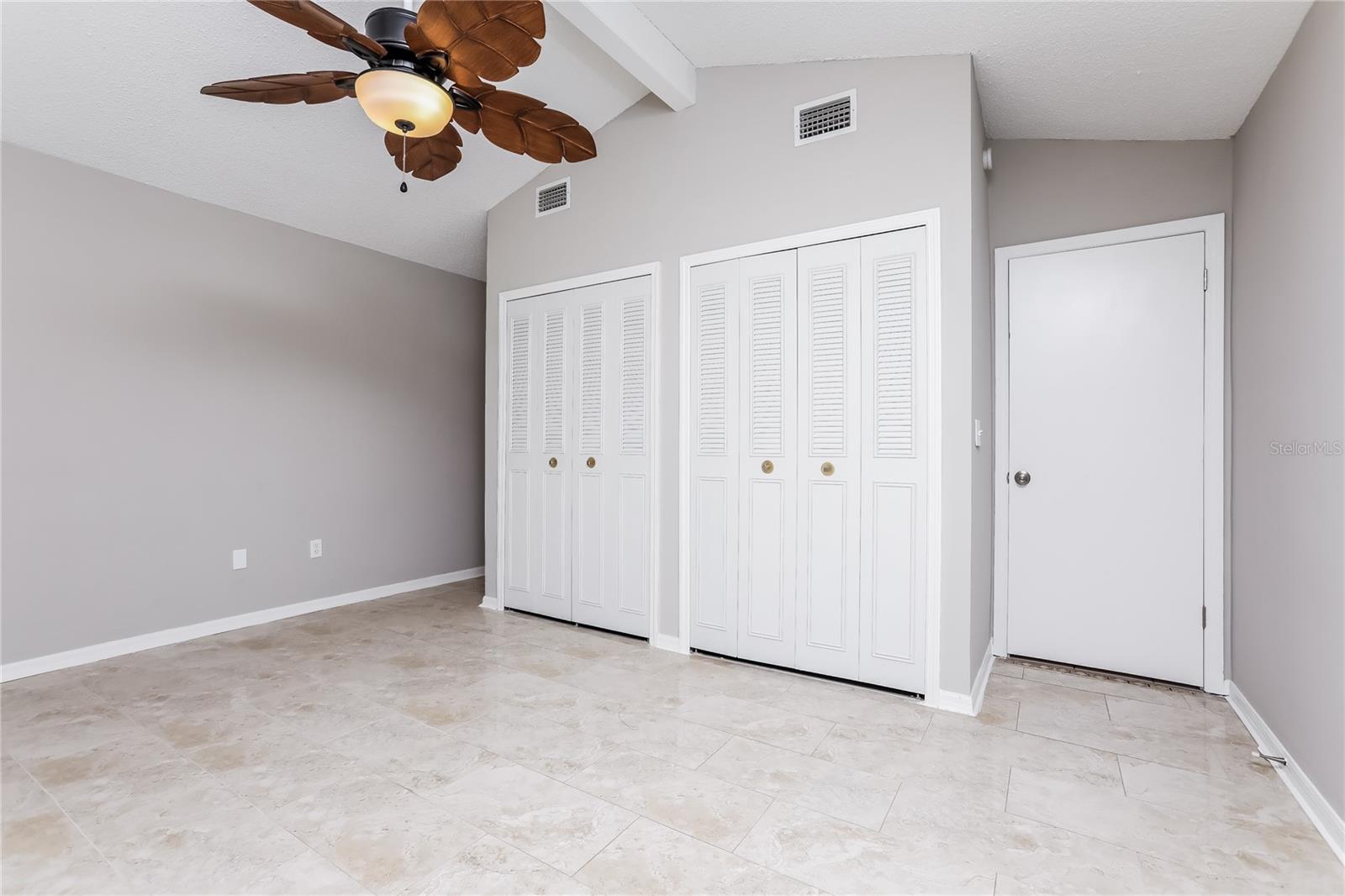 PLANTATION ESTATES UNIT 22 - Residential Lease