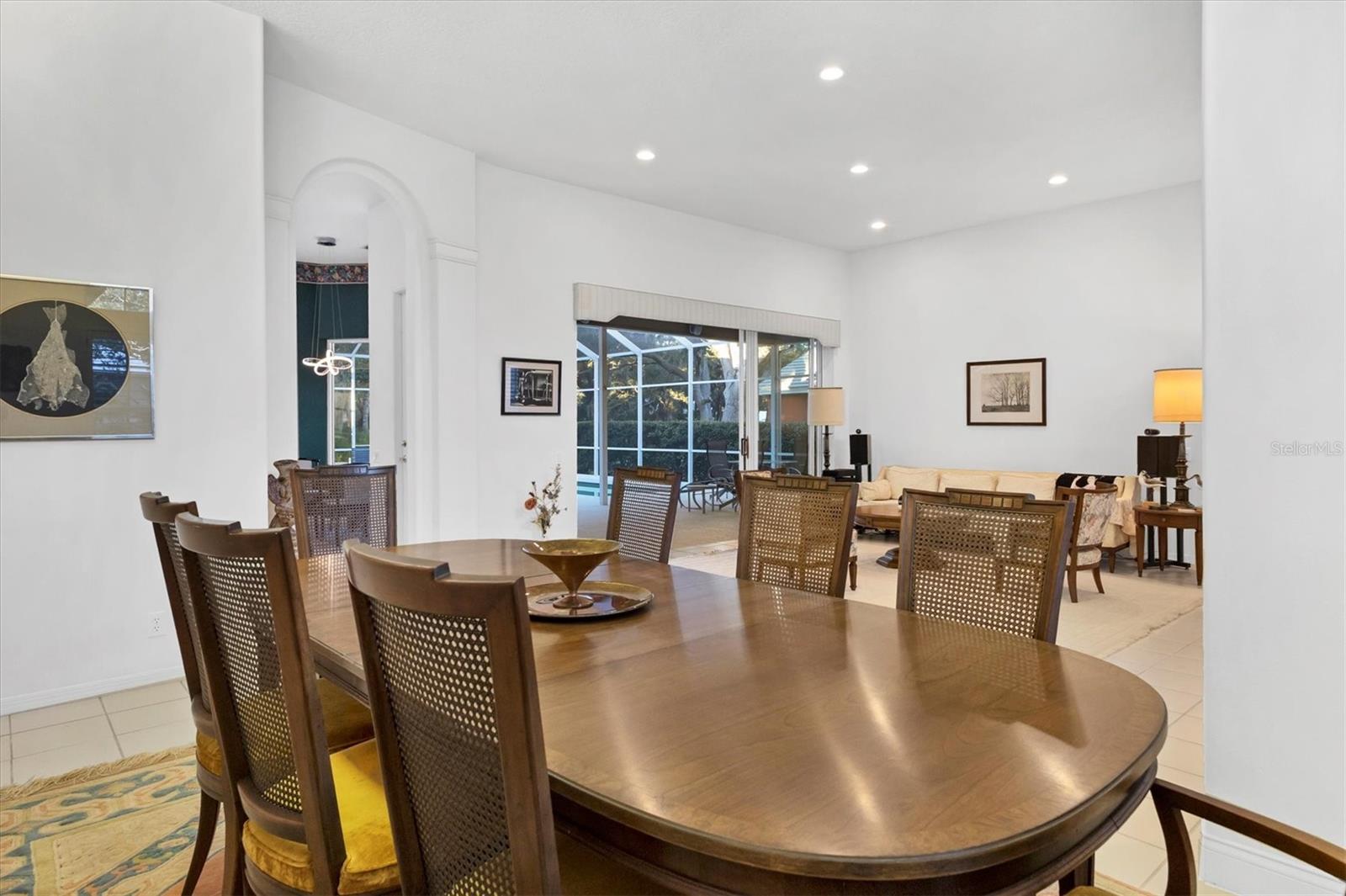 8576 WOODBRIAR DRIVE