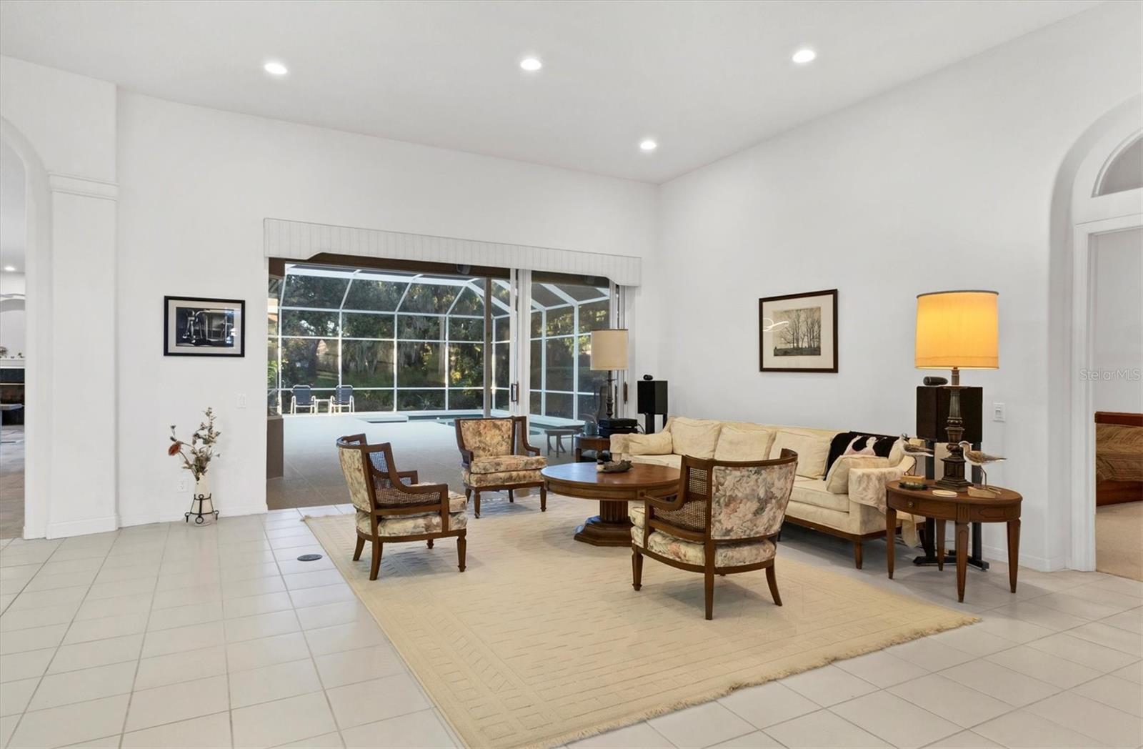 8576 WOODBRIAR DRIVE