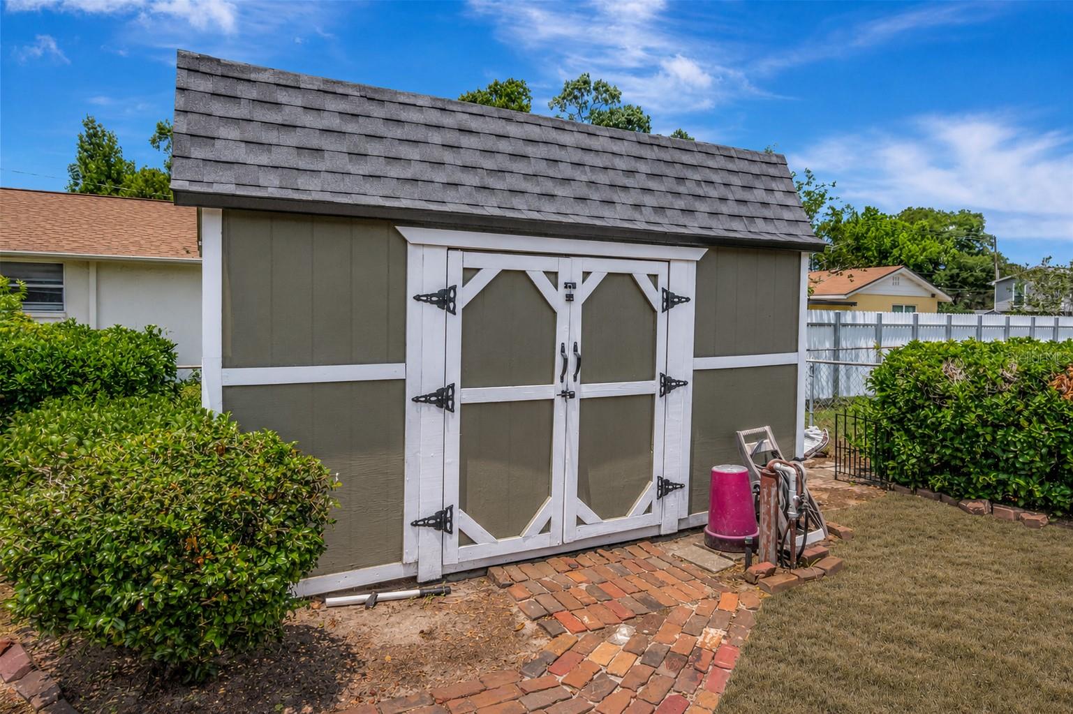 BONNIEBROOK ESTATES - Residential