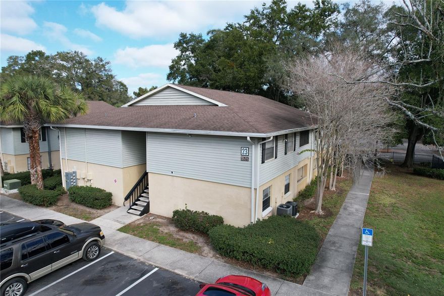 Upgraded condo in the heart of Brandon. Located on Kings and Hwy 60. Condo has beautiful granite countertops, tile in kitchen and living room, carpet in bedrooms. Condo includes washer and dryer. Community has two pools, gym, and tennis court. Unit has been painted all one color now. Vacant and ready for an immediate move in.

Brand new AC with UV light.
Brand new hot water heater.
Brand new carpet.
Freshly cleaned air ducts.