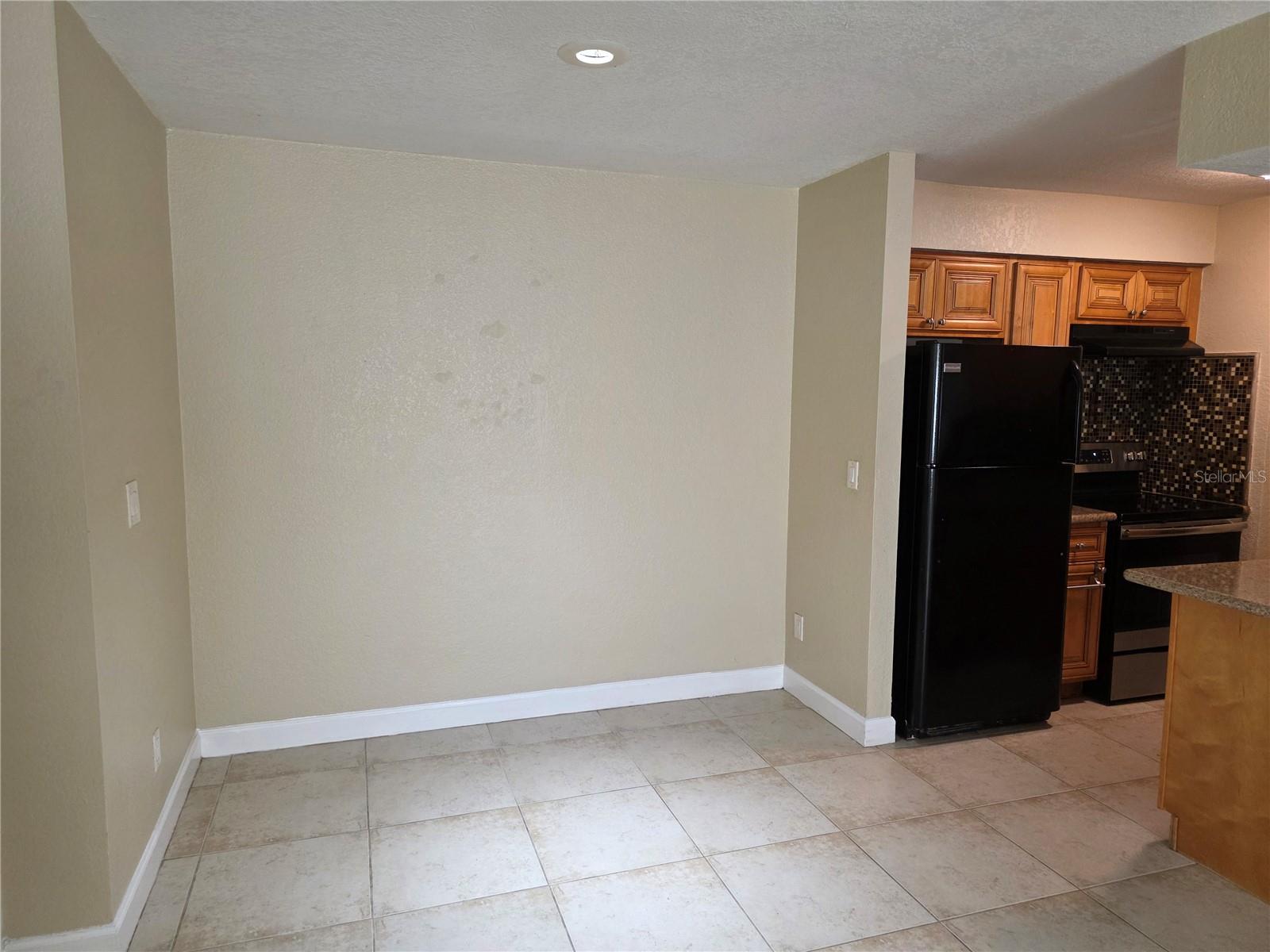 THE HAMPTONS AT BRANDON A CONDO - Residential Lease