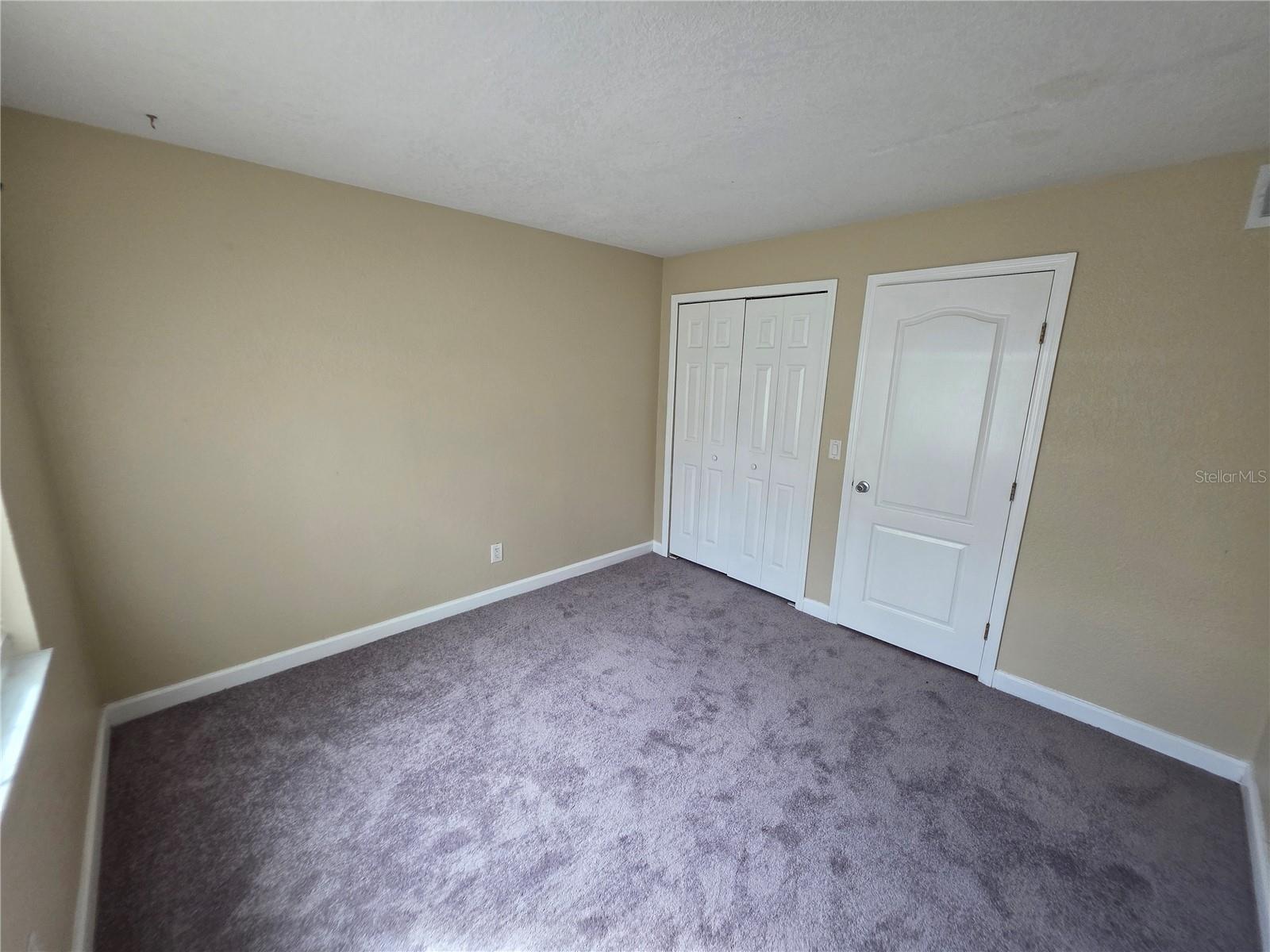THE HAMPTONS AT BRANDON A CONDO - Residential Lease