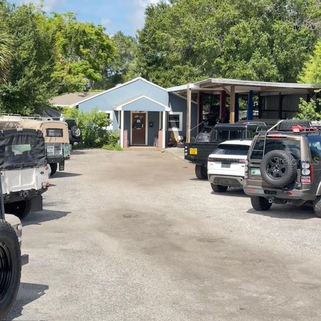 Photo of 4420 N Hale Avenue, Tampa, FL 33614 (MLS # T3552777)