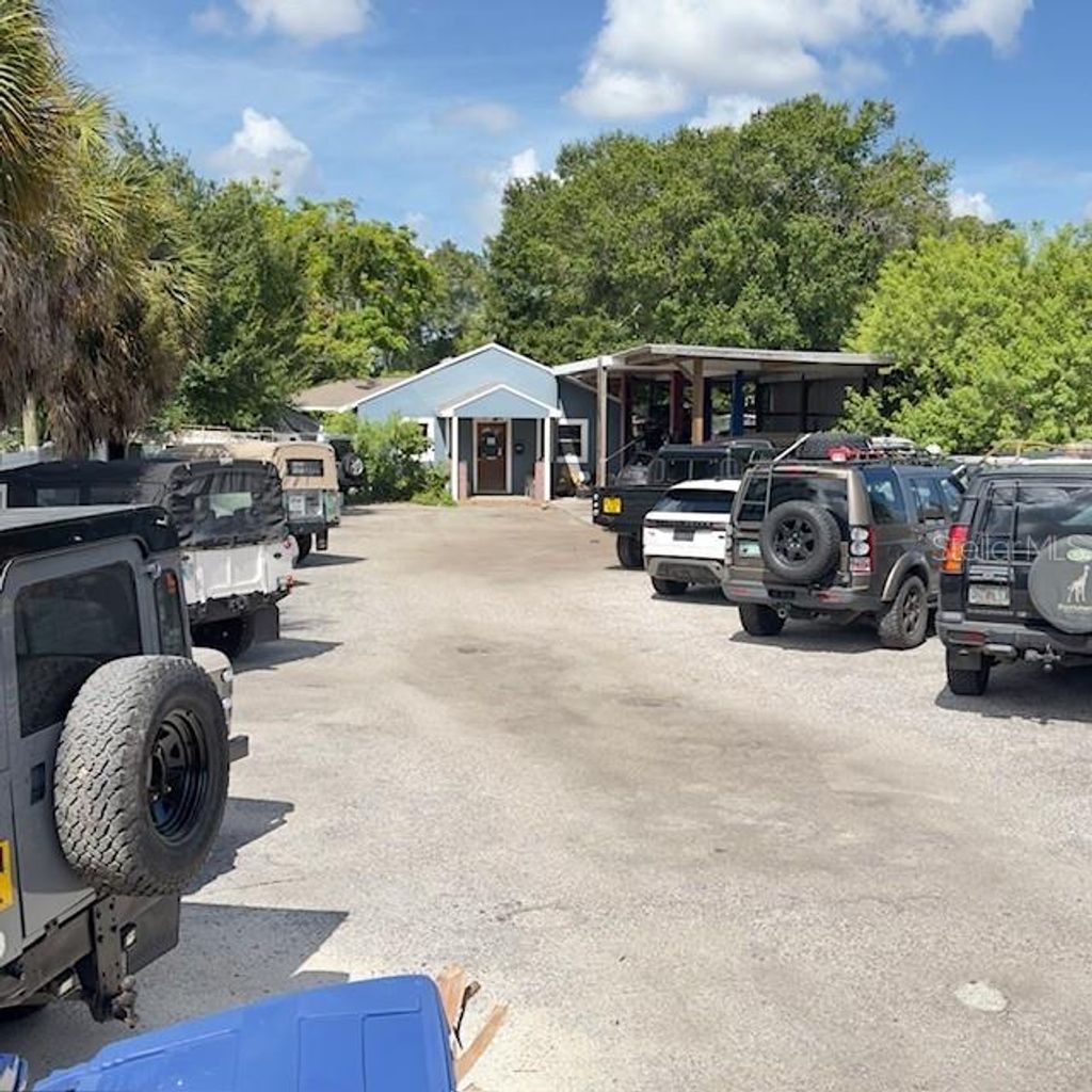 Photo of 4420 N Hale Avenue, Tampa, FL 33614 (MLS # T3552777)