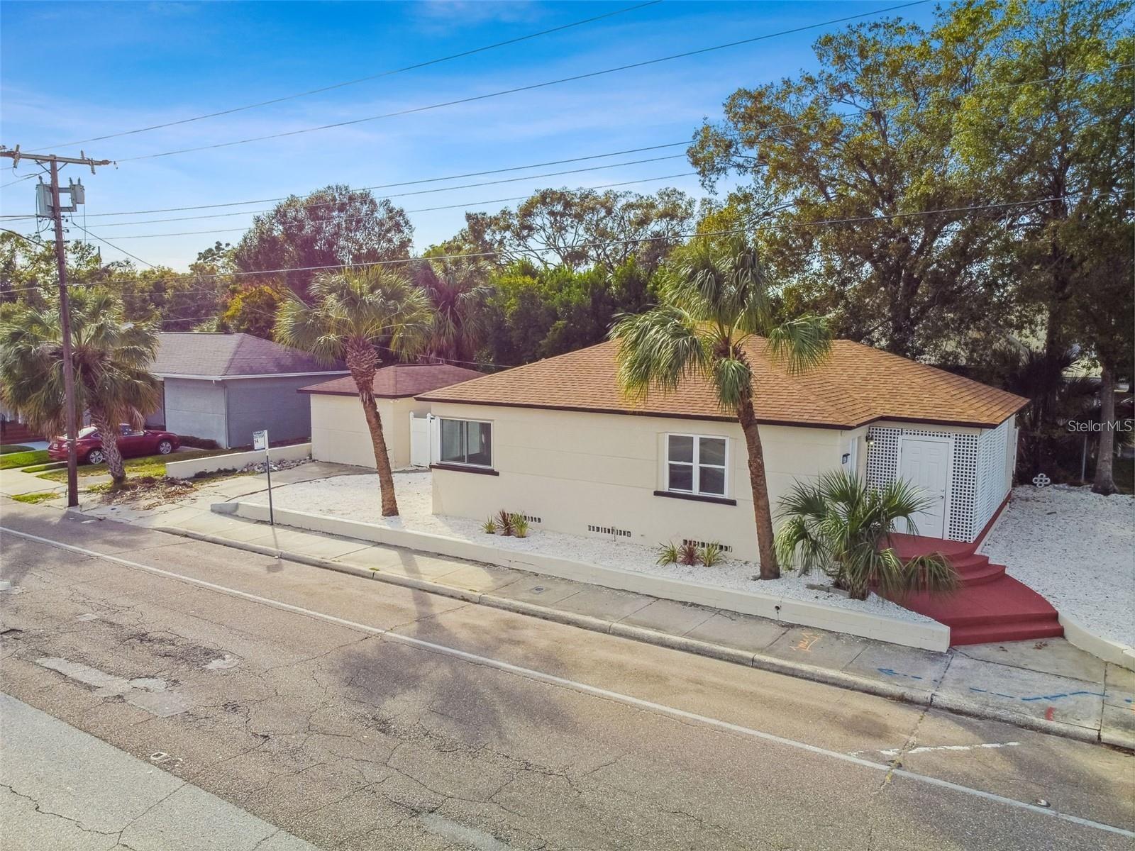 Welcome home to this stylish, fully furnished retreat in the heart of North Hyde Park in Tampa! Thoughtfully designed for comfort and convenience, this home is move-in ready - just bring your suitcase and start living! Property Highlights: 2 Bedrooms / 2 full Bathrooms - spacious, bright, and beautifully decorated. Spacious living area with chic modern furnishings and plenty of natural light. Fully equipped kitchen with stainless steel appliances, cookware, utensils, and everything you need to feel right at home. Smart TV + high-speed Wi-Fi - ideal for streaming, relaxing, or working remotely. Dedicated workspace for professionals or digital nomads. Washer & dryer for everyday convenience. Central A/C and heating for year-round comfort. Private parking and off-street parking. Fenced backyard oasis - perfect for lounging, grilling, or entertaining friends or just relaxing in the jacuzzi.
Nestled centrally. Minutes to Downtown Tampa, Midtown, Hyde Park Village, Tampa International Airport and Raymond James Stadium. Quick access to major highways (I-275, Salmon Express, Dale Mabry Hwy. Walk to restaurants like Psomi, go for a workout at JCC Â or even better play pickleball at the Villa Brother's Park. Experience Tampa's vibrant lifestyle living at its best - modern comfort, unbeatable location, and all the conveniences you need. Schedule your showing today!