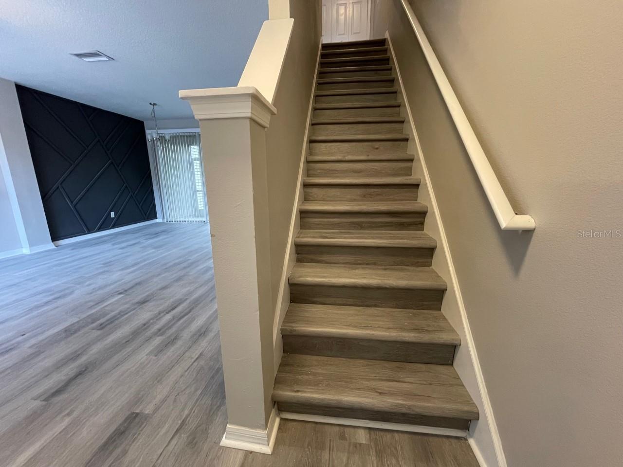 NEW TWNHMS OF LAKEVIEW VILL - Residential Lease