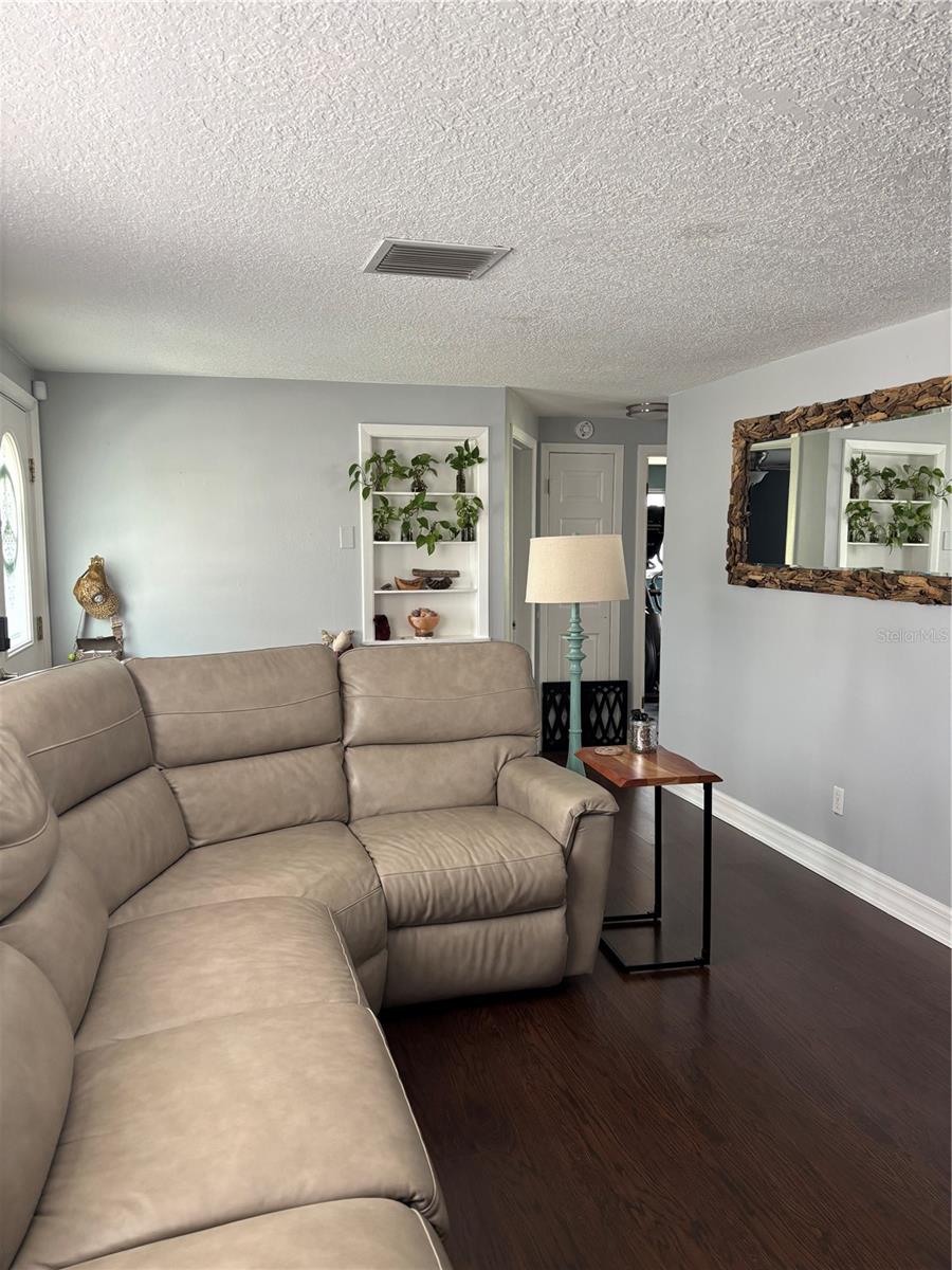 BEACON SQUARE - Residential