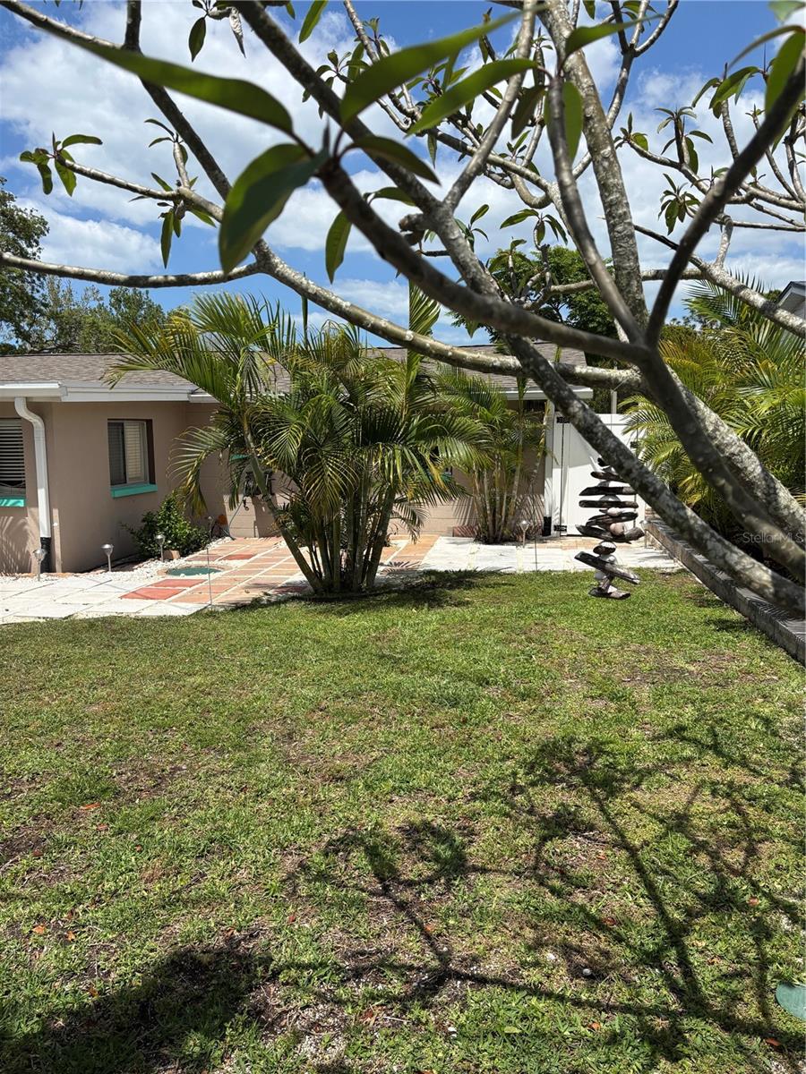 BEACON SQUARE - Residential