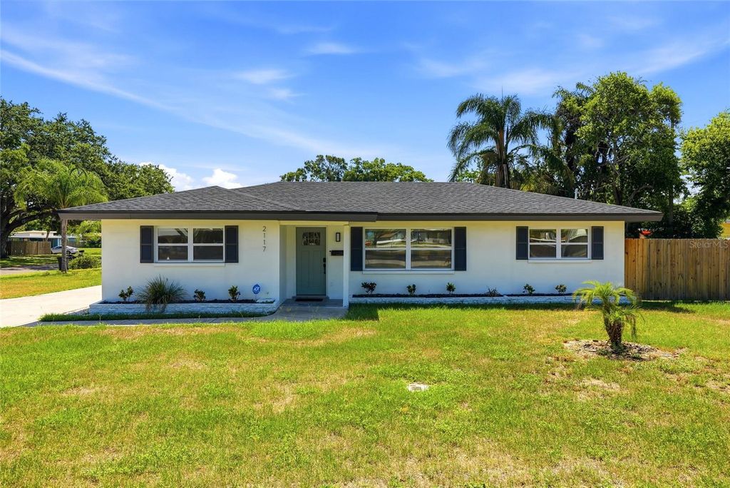 Photo of 2117 N Hercules Avenue, Clearwater, FL 33763 (MLS # TB8526858)