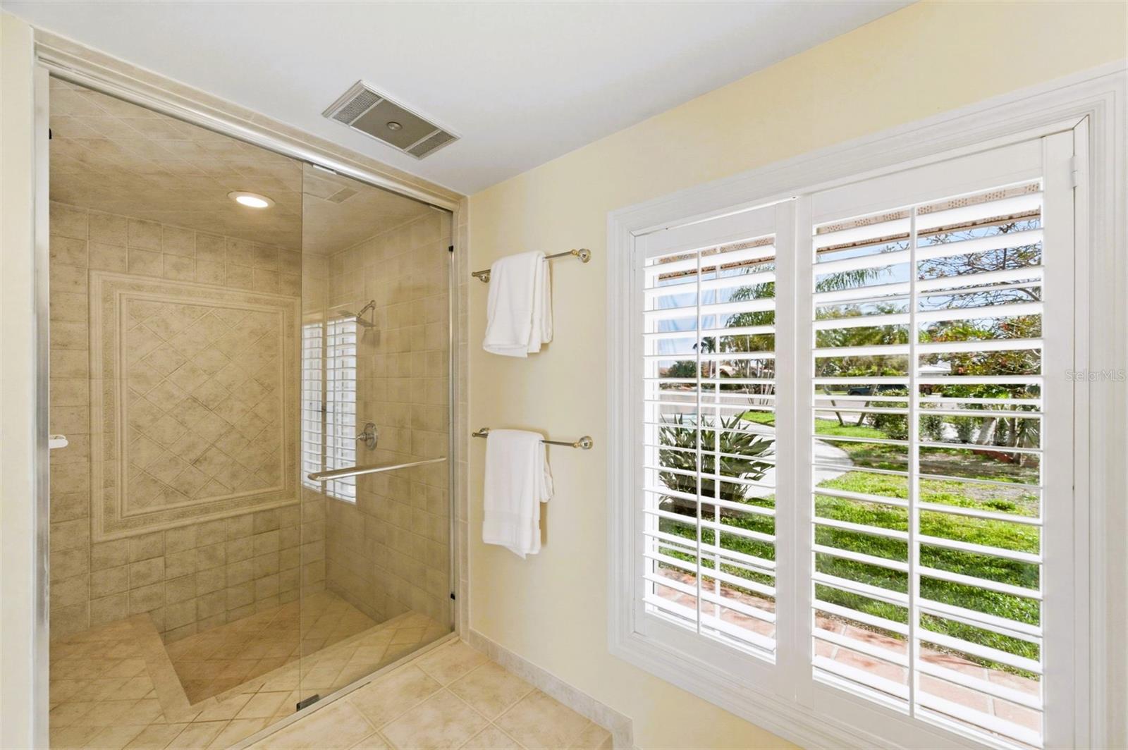 BROADWATER UNIT 2 - Residential