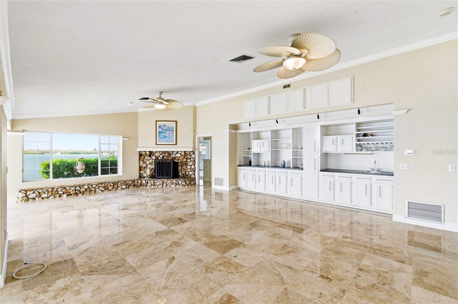 BROADWATER UNIT 2 - Residential