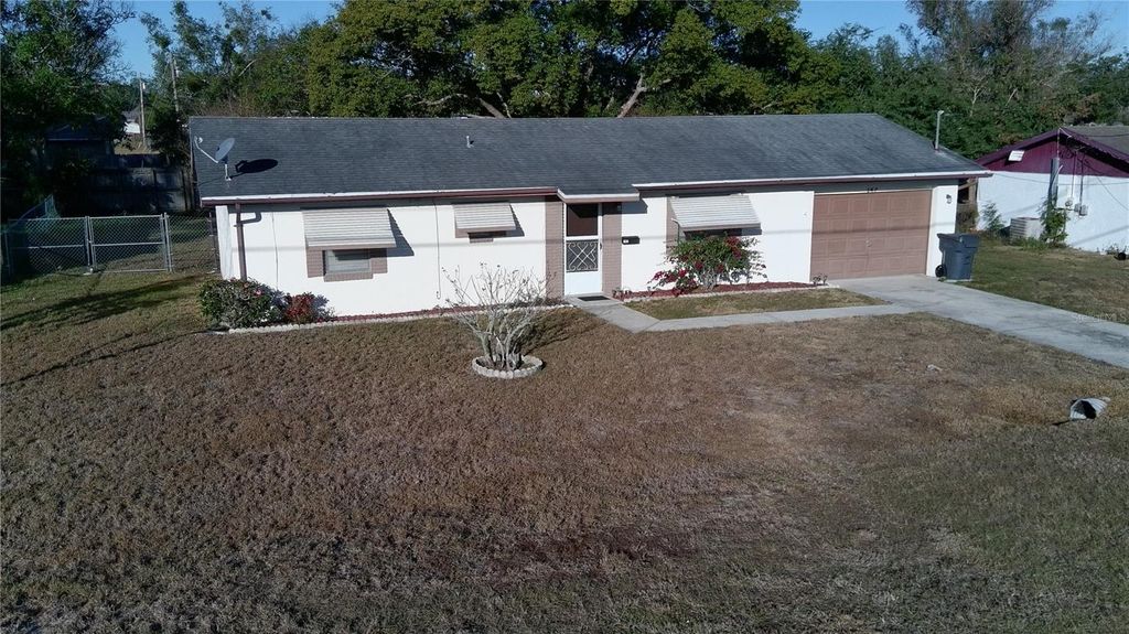 Photo of 147 Evergreen Drive, Lake Wales, FL 33898 (MLS # P4937575)