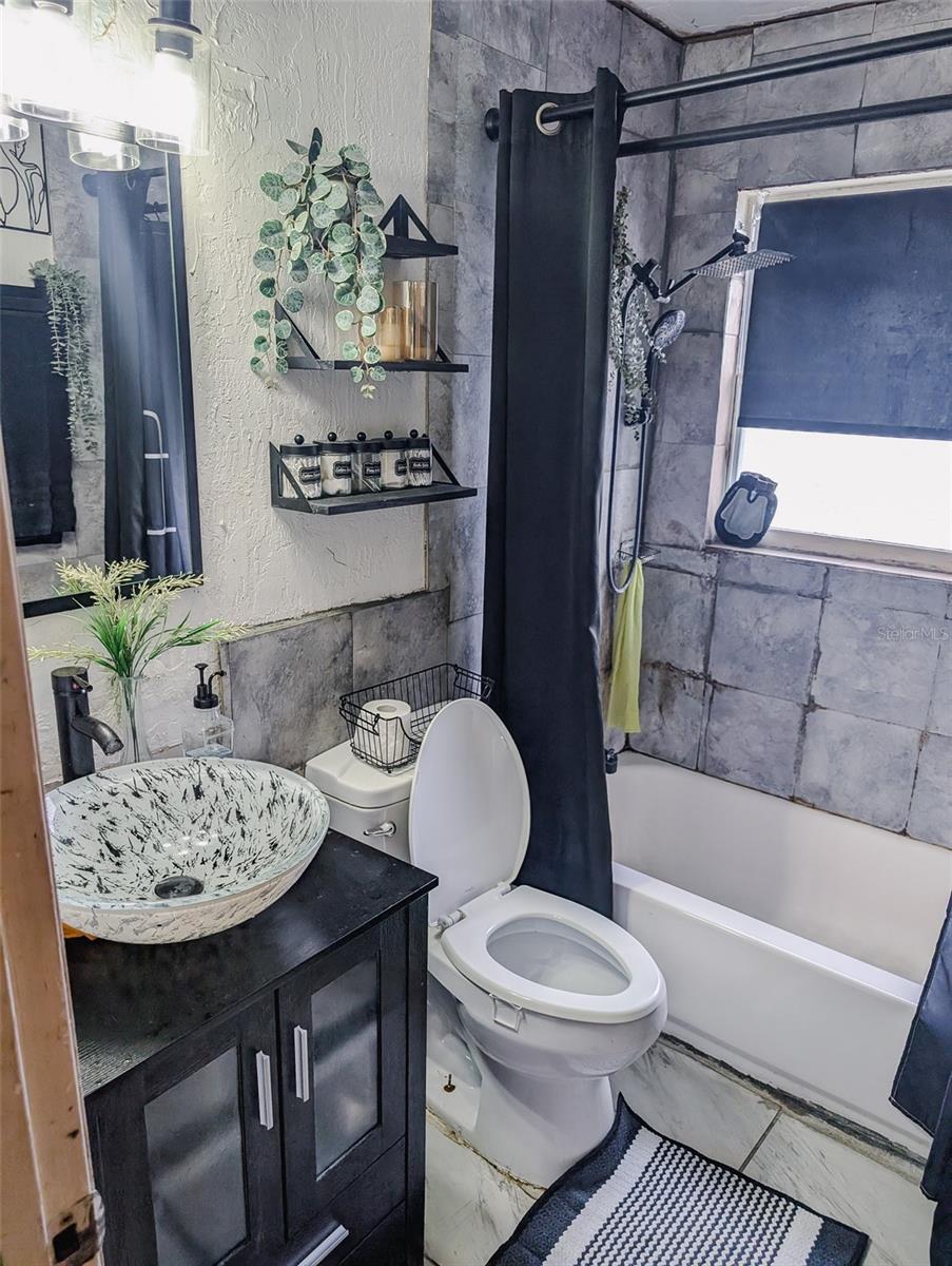 RICHMOND HEIGHTS - Residential